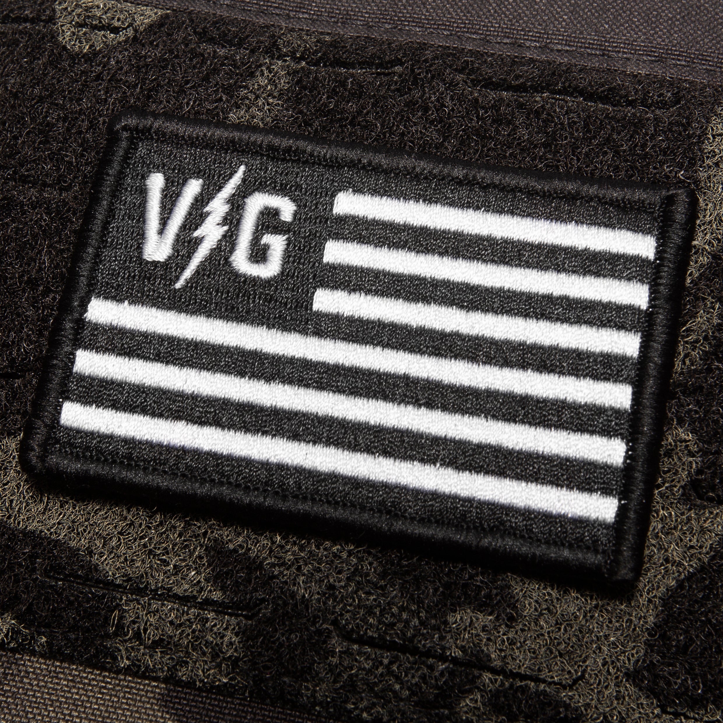 Custom USA Flag Velcro Patch - Patriotic Hook and Loop Badge for Hats, Jackets, Backpacks & Military Gear - Perfect for Veterans, Police, Firefighters & Outdoor Enthusiasts