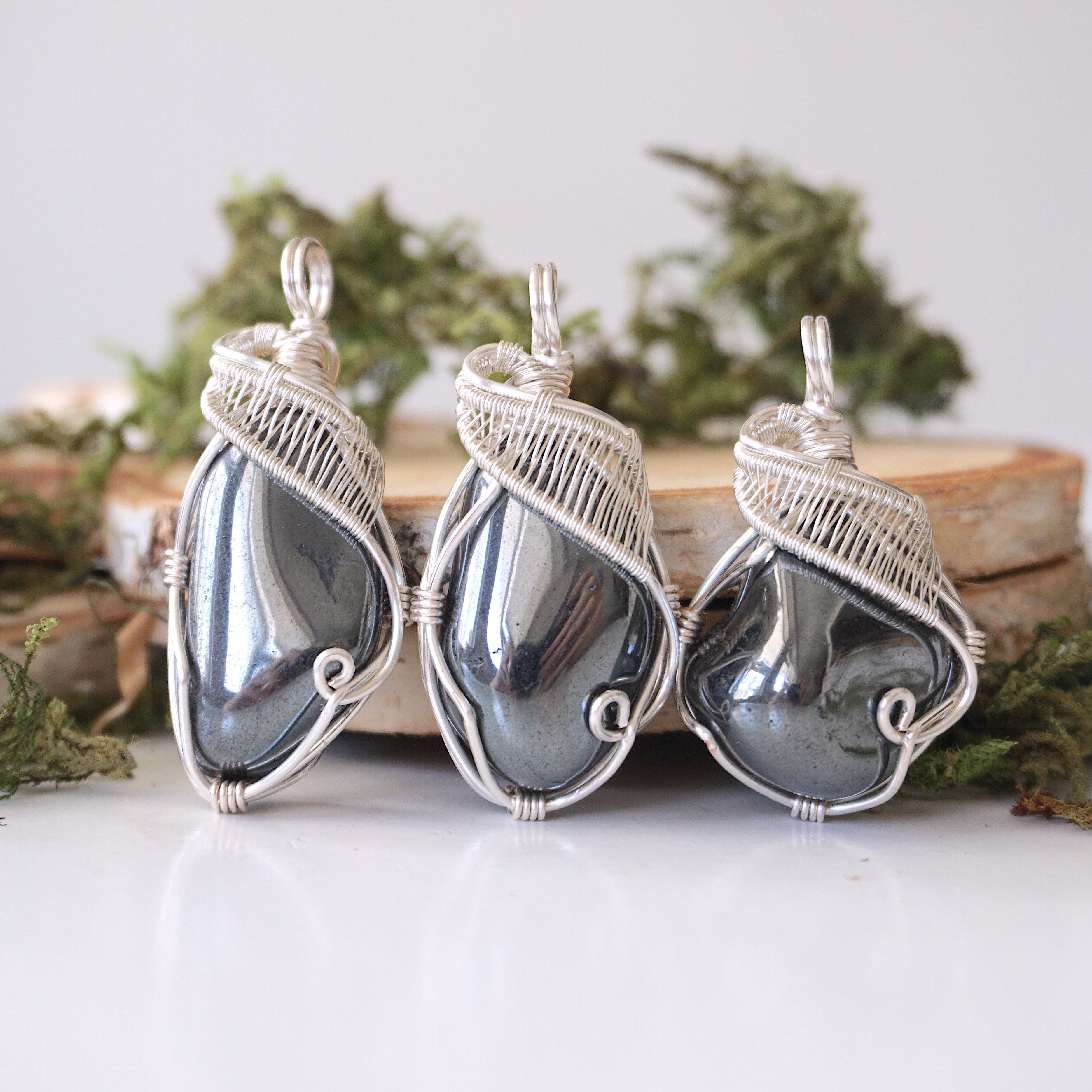 Hematite Crystal Pendant Necklace for Women - Healing Stone Jewelry with Magnetic Properties | Perfect for Meditation, Energy Balancing & Spiritual Protection