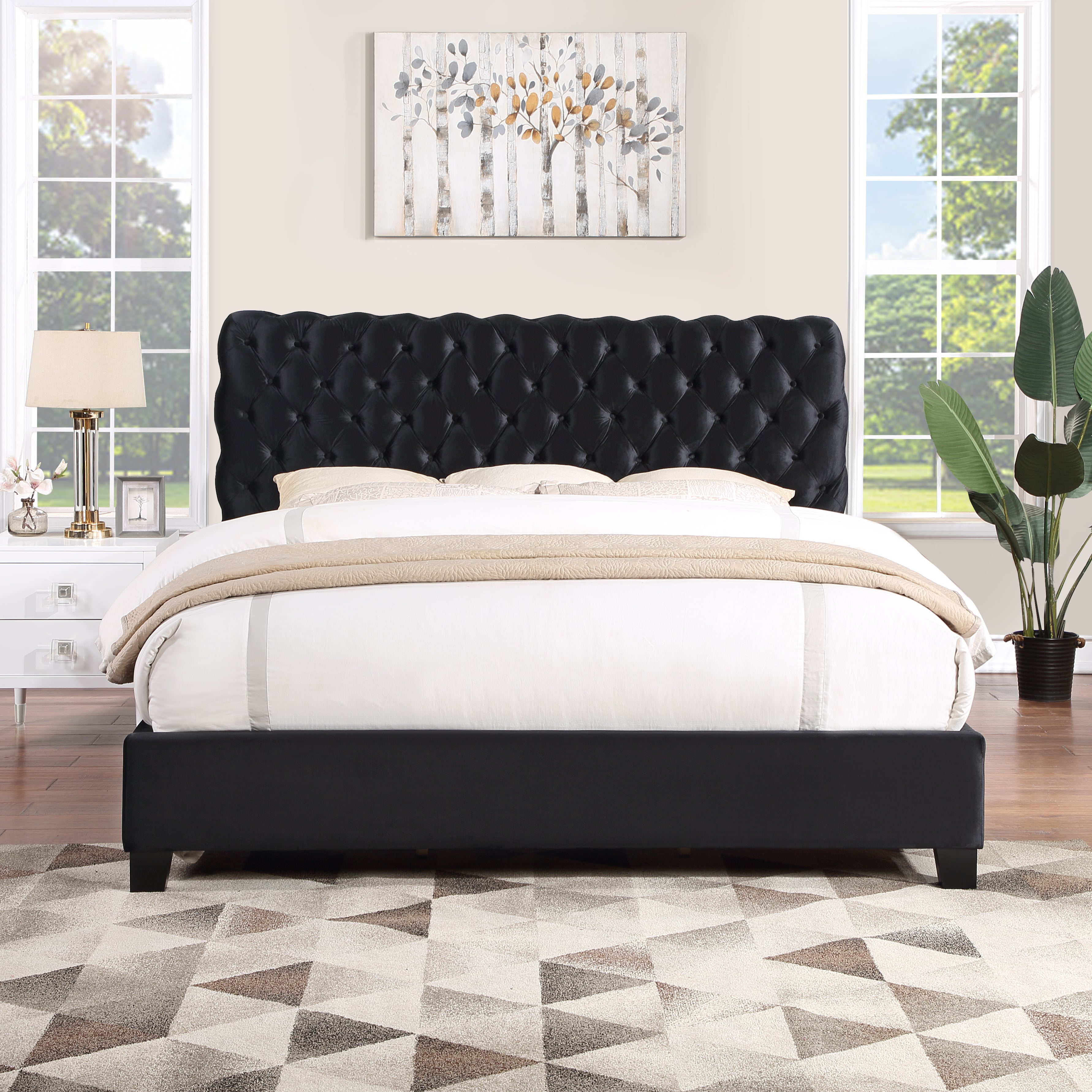 Roundhill Furniture Apoera Velvet Upholstered Button Tufted Queen Bed Frame - Luxurious Black Velvet Fabric for Bedroom Decor | Perfect for Master Bedroom, Guest Room & Apartment