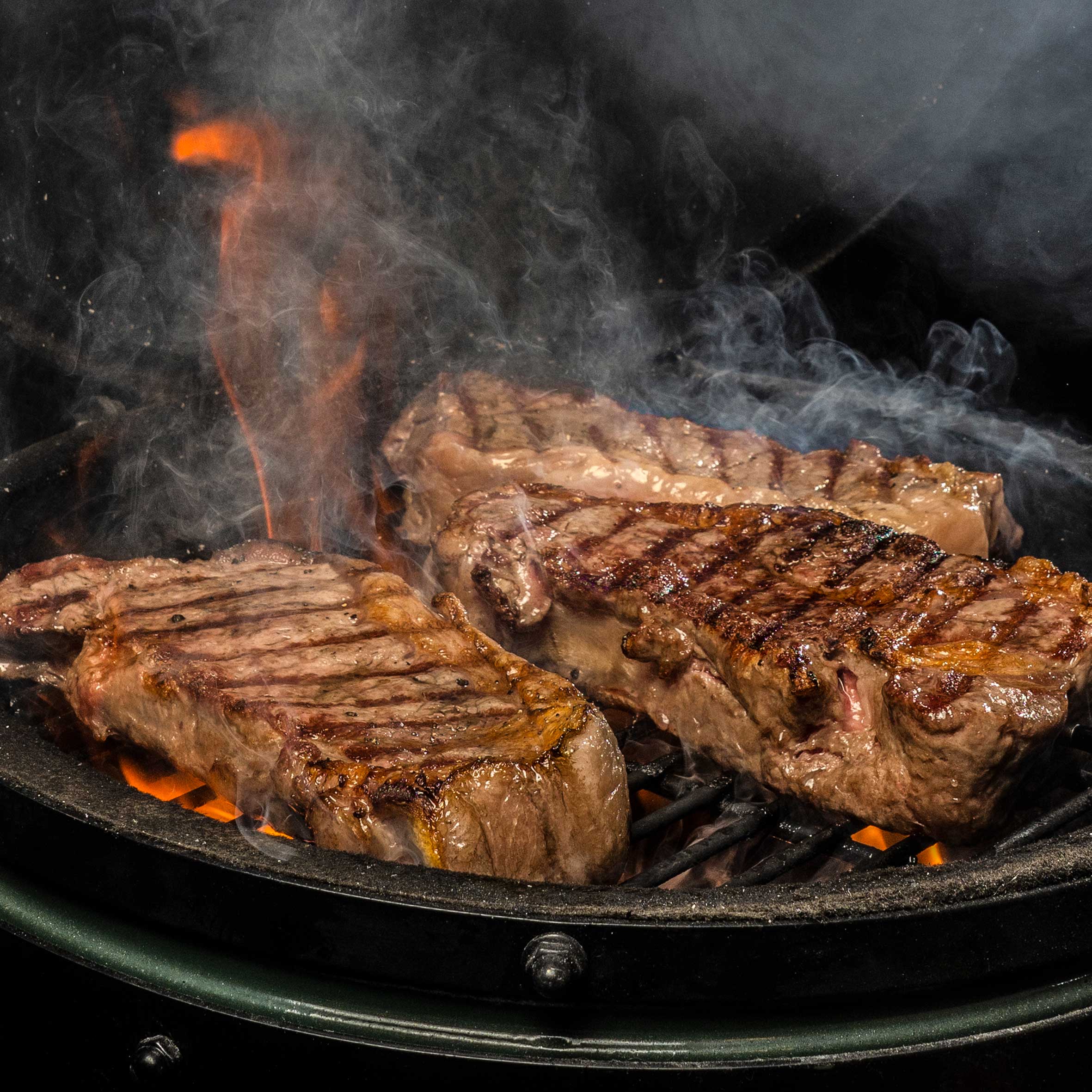 Premium 22-Inch Ceramic Kamado Grill, Oven & Smoker - Outdoor BBQ Cooking, Wood Charcoal Grill for Backyard, Patio & Camping | DG236