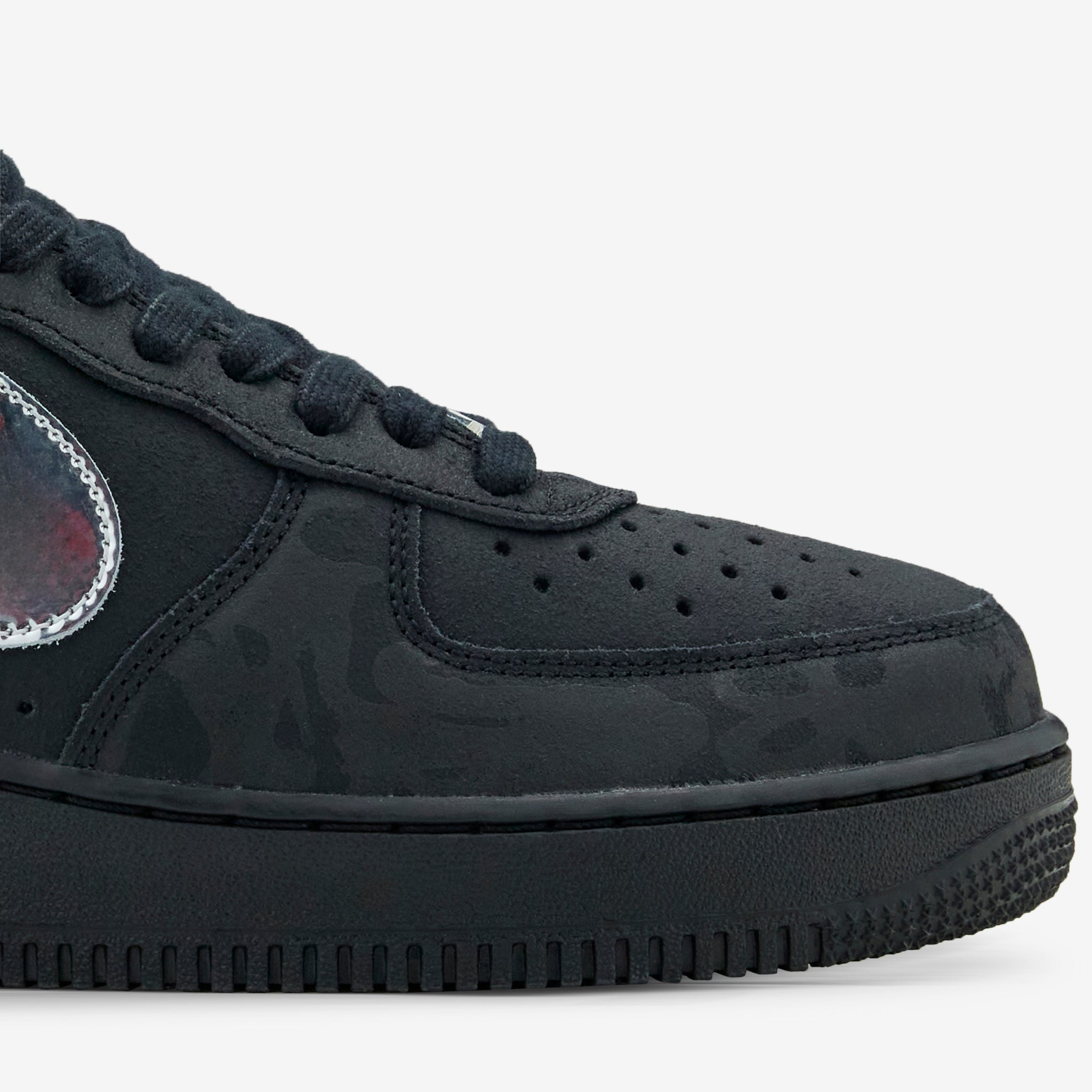 Nike Air Force 1 Low Retro Sneakers - Black/Chrome | Classic Basketball Shoes for Men | Perfect for Casual Wear, Street Style & Everyday Comfort