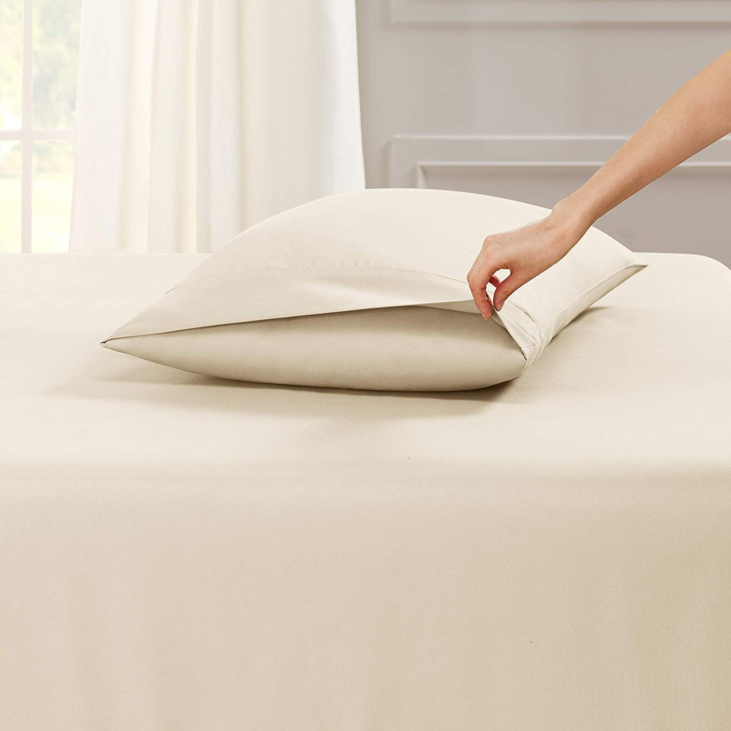 Luxury 1800TC Egyptian Queen Sheet Set - Cream for Bedroom Comfort