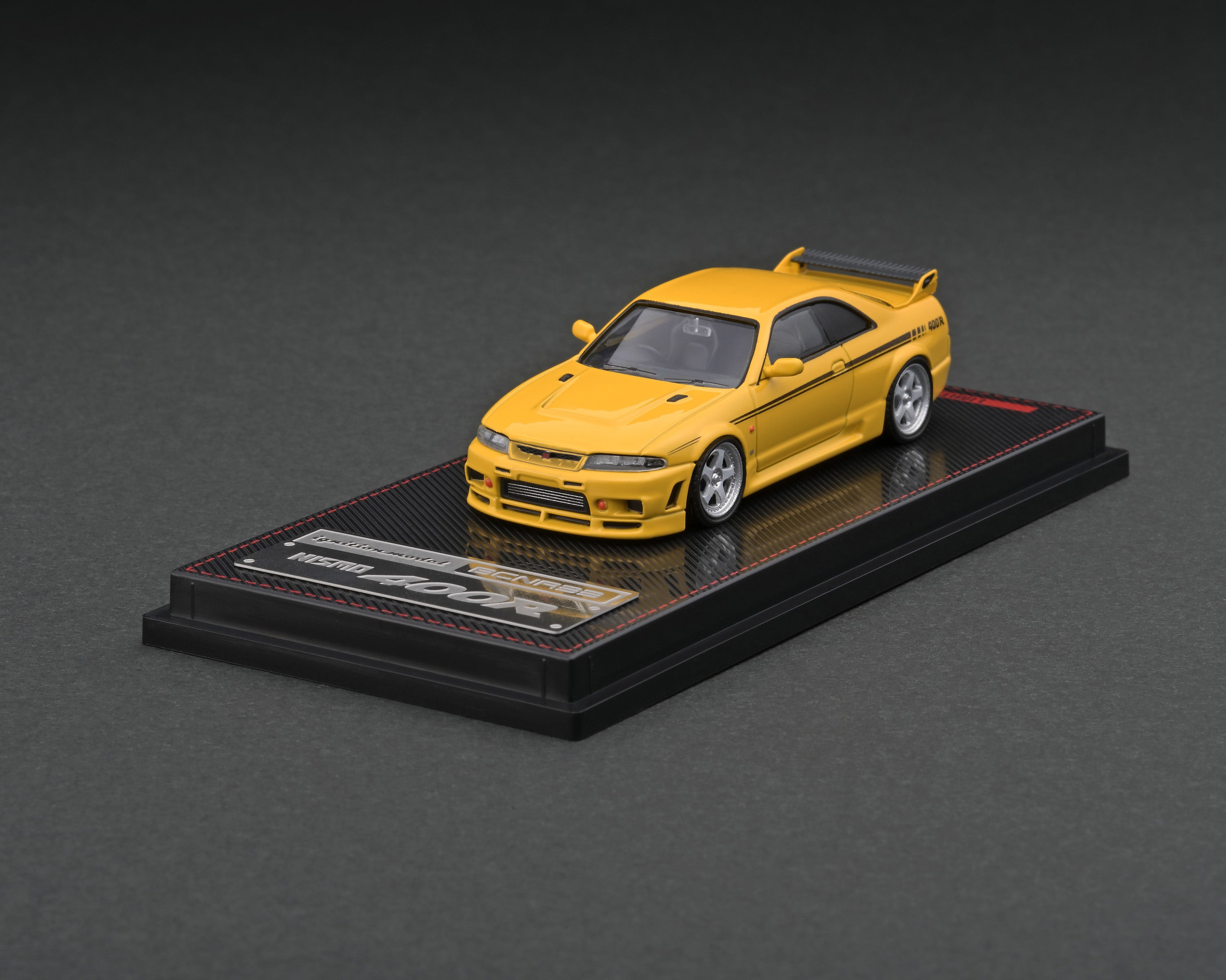 1:64 Scale Nissan Skyline GT-R (R33) 400R Diecast Model Car - Yellow Collectible Toy for Car Enthusiasts | Perfect for Display, Gifts, and Racing Collections
