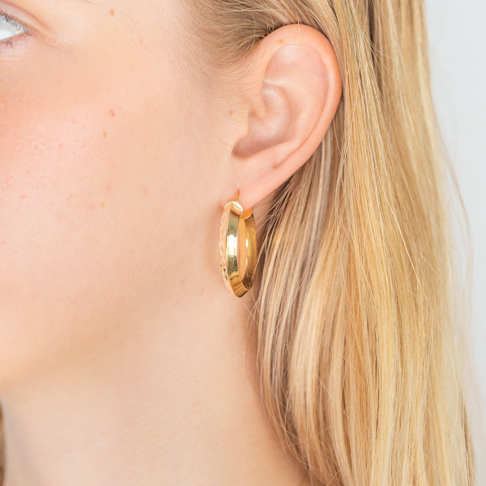 9ct Gold Filled 20mm Diamond Cut Hoop Earrings for Women - Classic Round Huggie Hoops - Perfect for Everyday Wear, Parties & Gifts