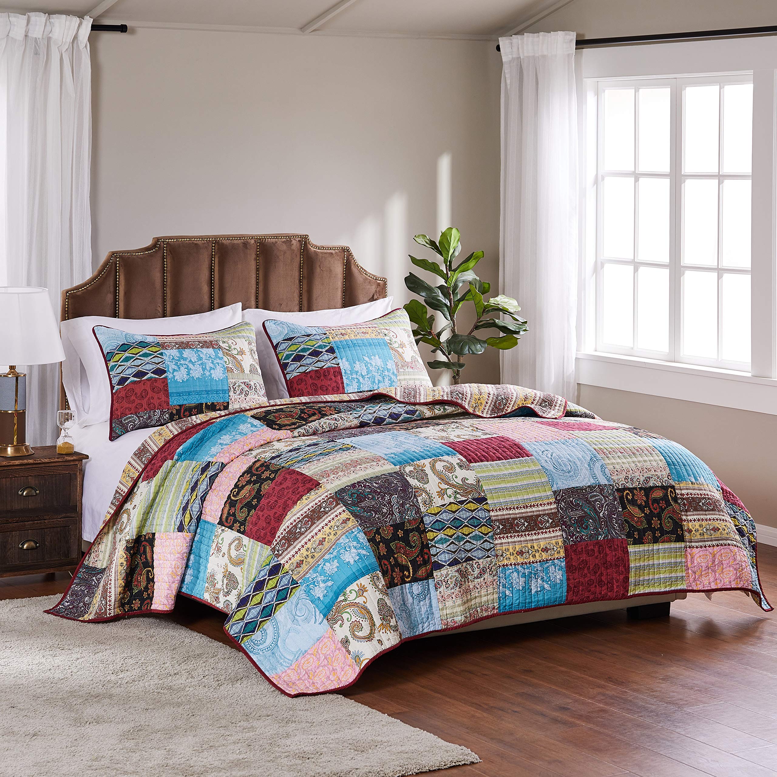 Bohemian Dream Quilt Set King/California King - 3 Piece Boho Chic Bedding Set for Cozy Bedroom Decor | Perfect for Master Bedroom, Guest Room & Bohemian Style Homes