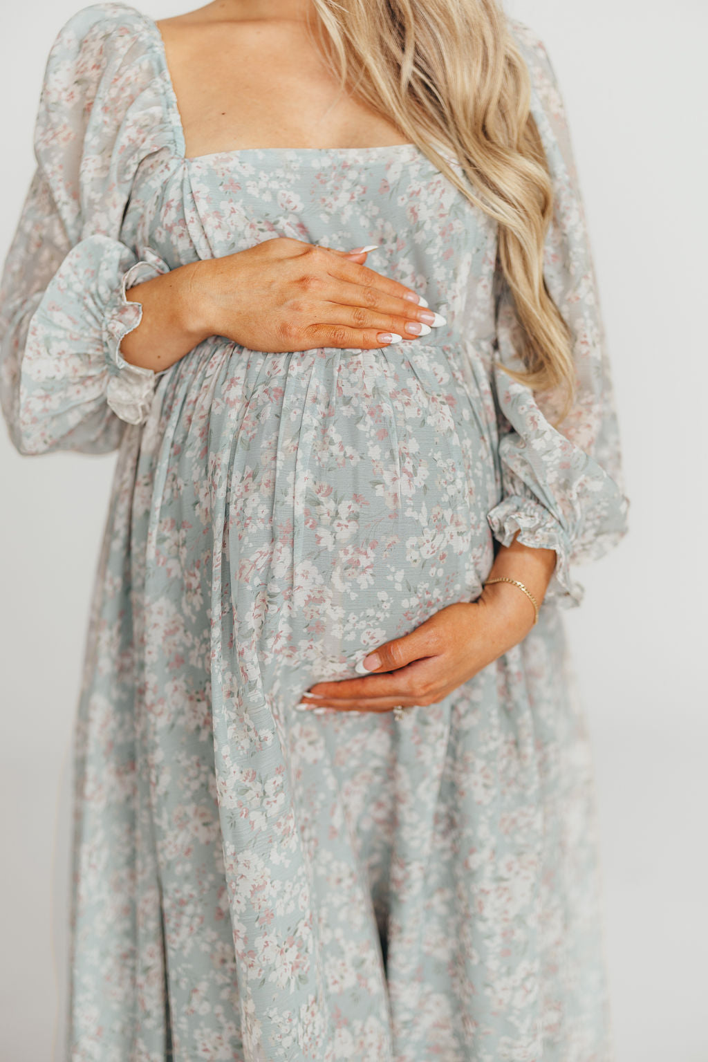 Elegant Sage Green Floral Smocked Maxi Dress for Women - Bump Friendly Maternity & Inclusive Sizing (S-3XL) - Perfect for Summer Weddings, Beach Vacations & Casual Outings