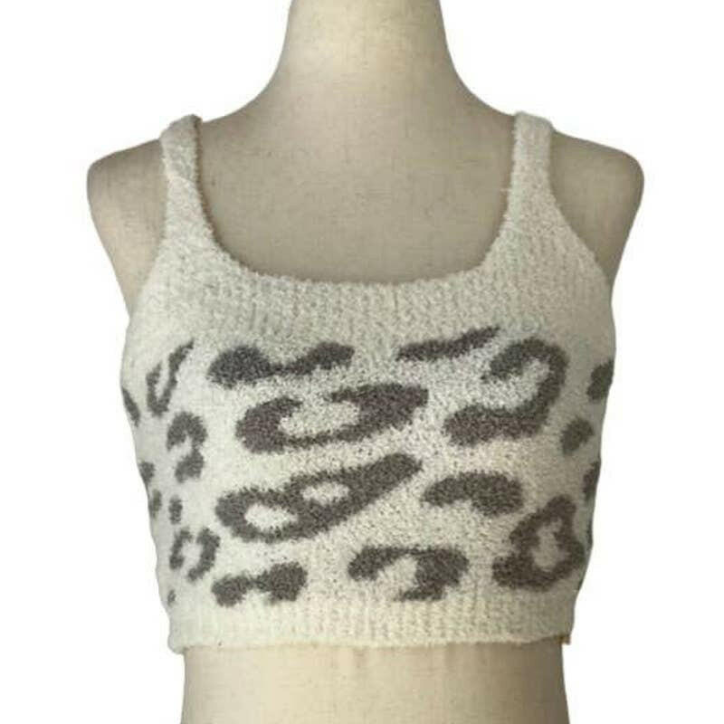 Luxury Scoop Neck Crop Top - Gray Leopard Print Women's Fashion T-Shirt for Casual Wear, Party, and Street Style Outfits
