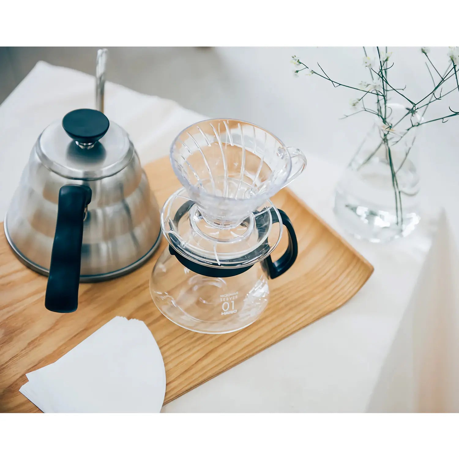 Hario V60 Heat Resistant Glass Coffee Server - 600ml Drip Coffee Maker for Pour Over Brewing - Perfect for Home, Office & Specialty Coffee Shops