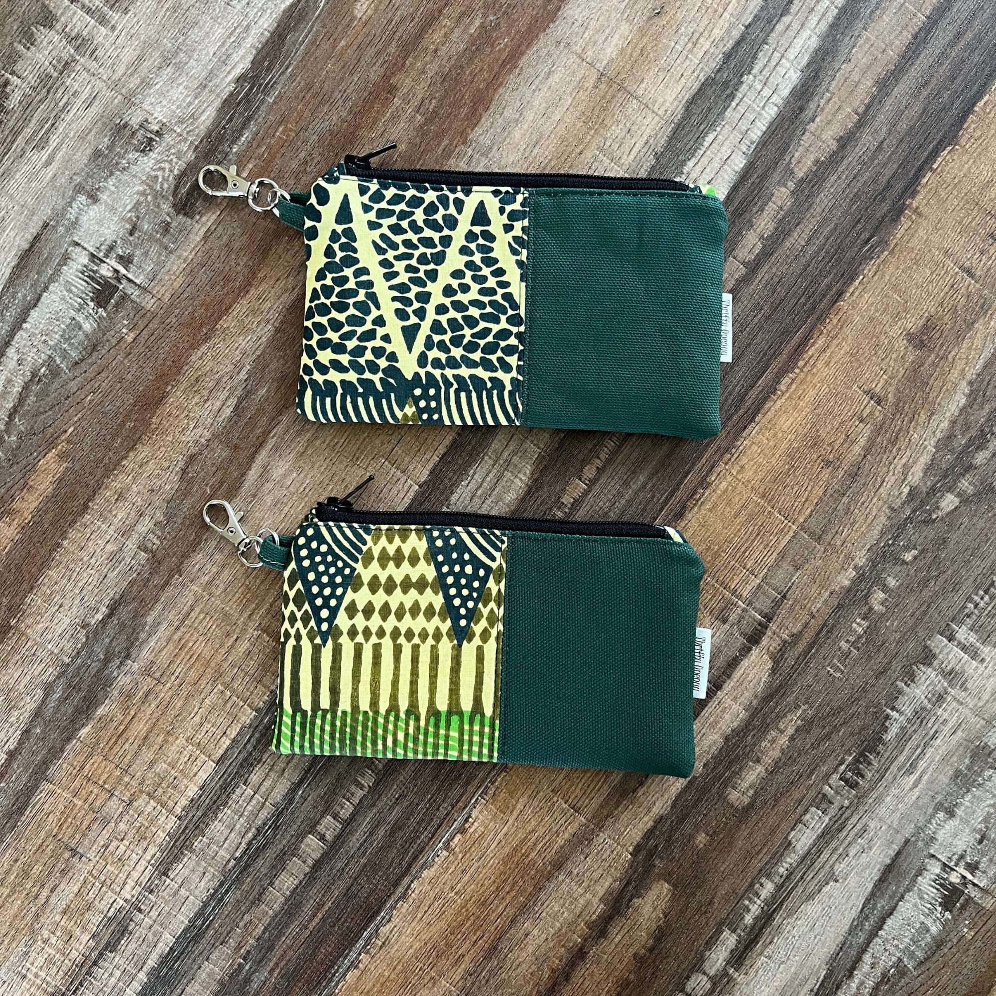 Stylish Green Coin Pouch - African Inspired Change Purse for Women & Men | Perfect for Travel, Shopping & Everyday Use