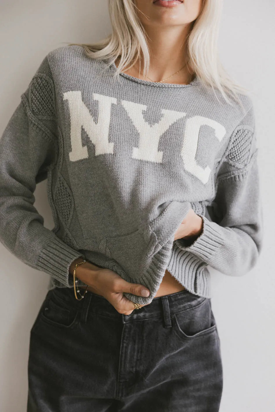 NYC Cable Knit Sweater for Women - Cozy Winter Pullover, Soft Yarn, Classic Knit Pattern - Perfect for Casual Outfits, Office Wear & Holiday Gatherings