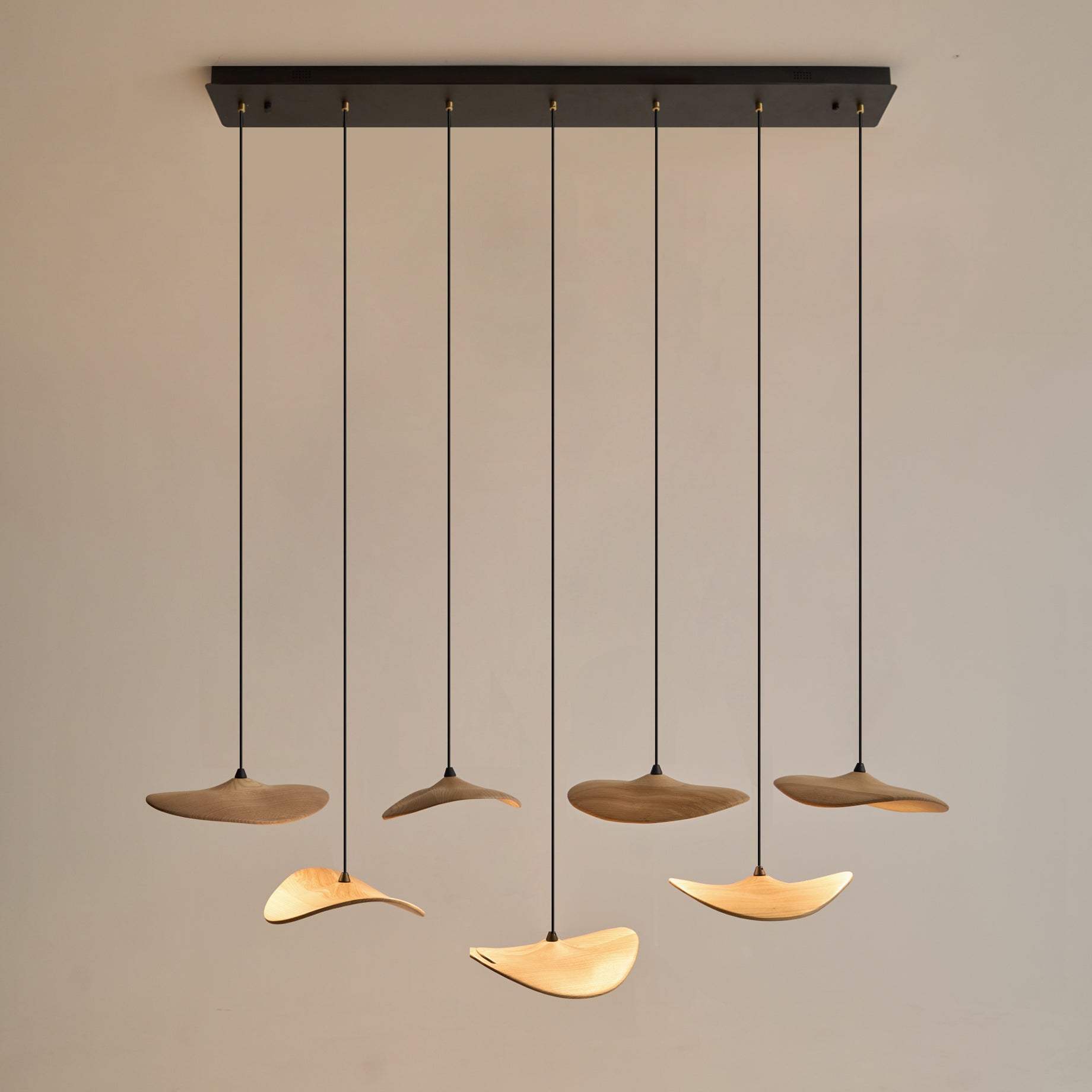 Modern Empty Leaf Chandelier - Elegant Gold Metal Pendant Light Fixture for Dining Room, Living Room & Bedroom | Perfect for Farmhouse, Boho & Contemporary Home Decor