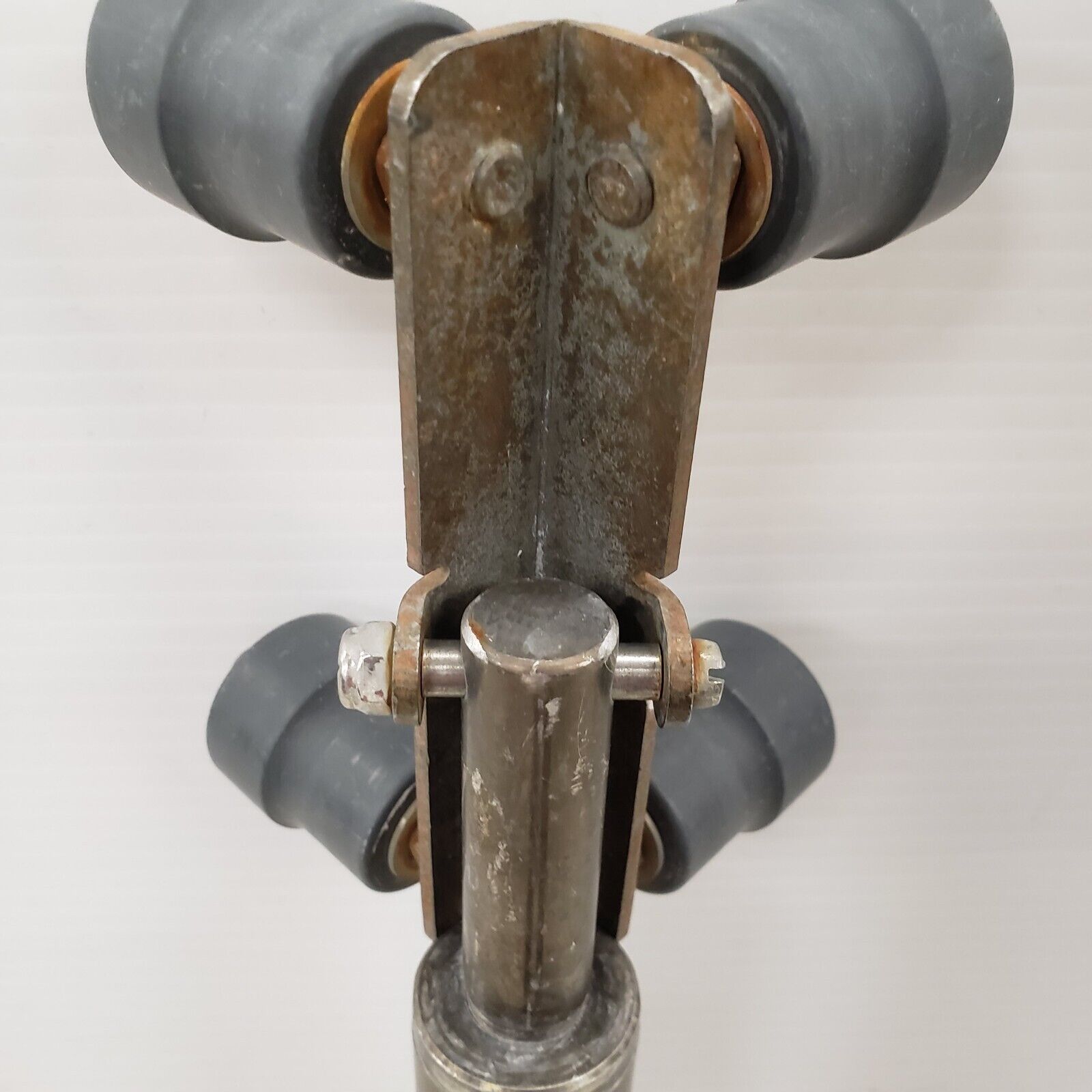 No Name Corner Roller - Heavy Duty Furniture Moving Rollers for Smooth Gliding - Perfect for Moving Couches, Beds, and Large Furniture on Hardwood Floors