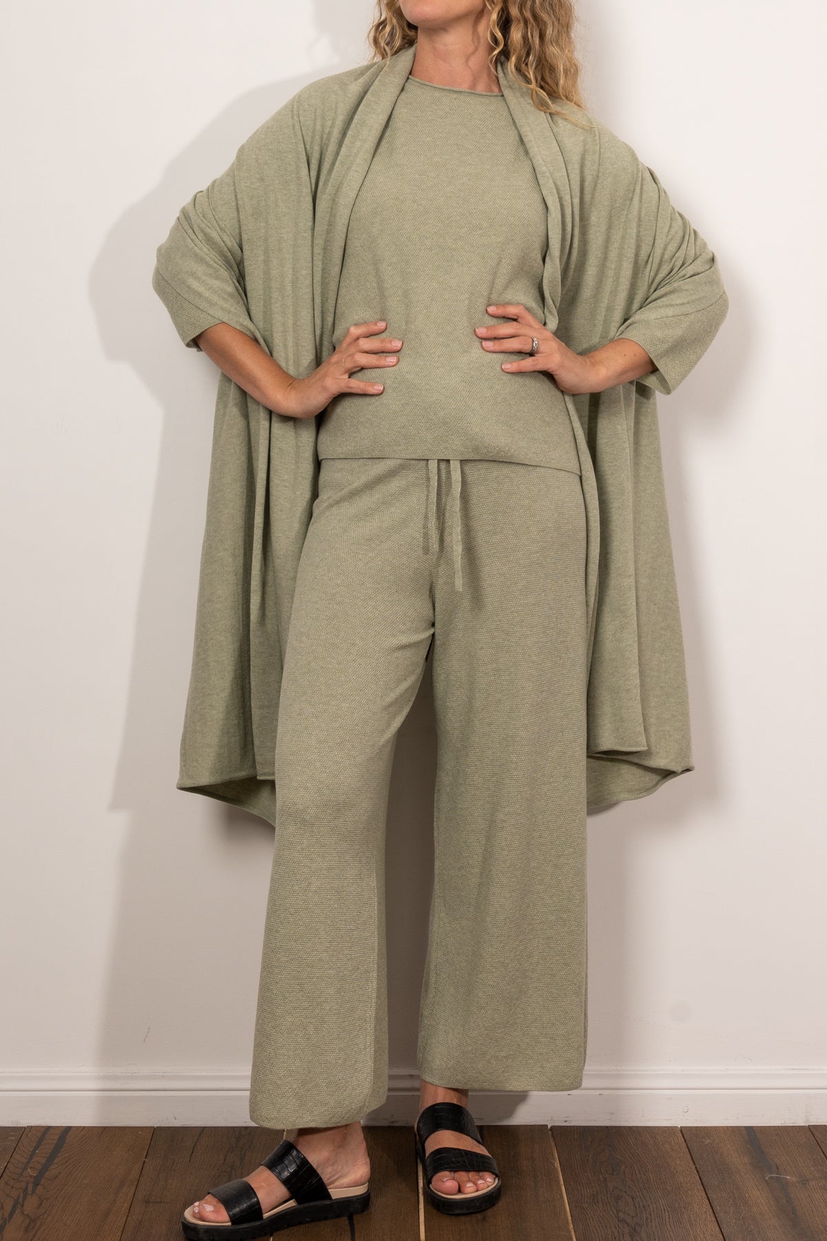 Premium Talamaya Merino Wool Wrap - Soft & Warm Winter Shawl for Women - Perfect for Cozy Evenings, Travel & Outdoor Adventures