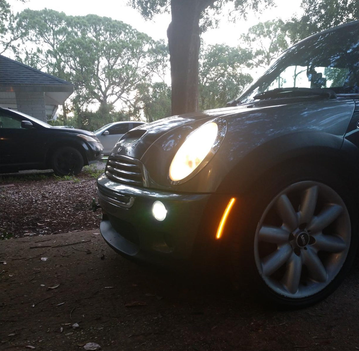 Amber/Red Full LED Side Marker Light for Gen1 MINI Cooper R50 R52 R53 - Clear Lens - Enhanced Visibility & Safety for Night Driving & Custom Car Styling