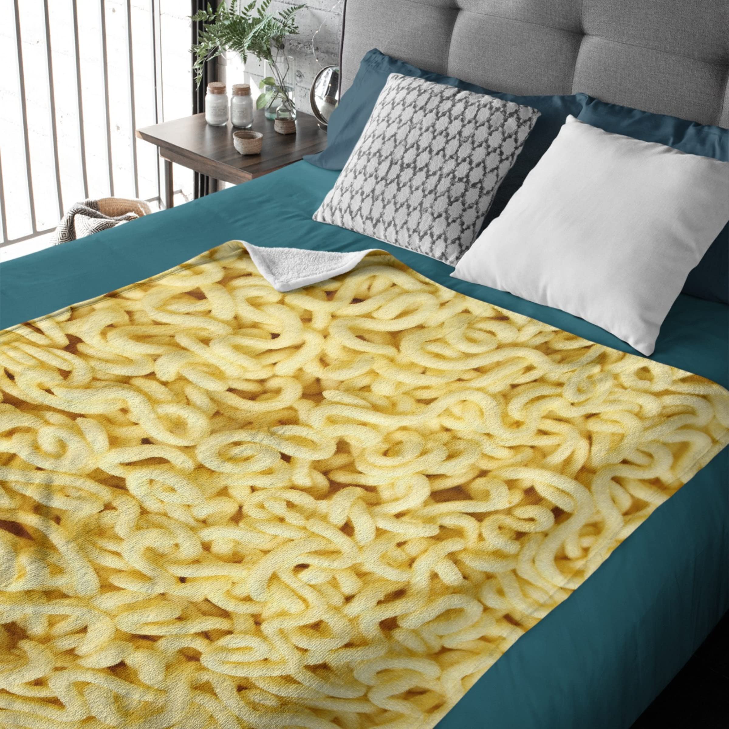 Darani Instant Noodles Themed Funny Food Print Lightweight Super Soft Cozy Flannel Throw Blanket - 120x90 Inches Extra Large Warm Blanket for Family, Bed, Couch & Movie Nights - Perfect Gift for Ramen Lovers & Anime Fans
