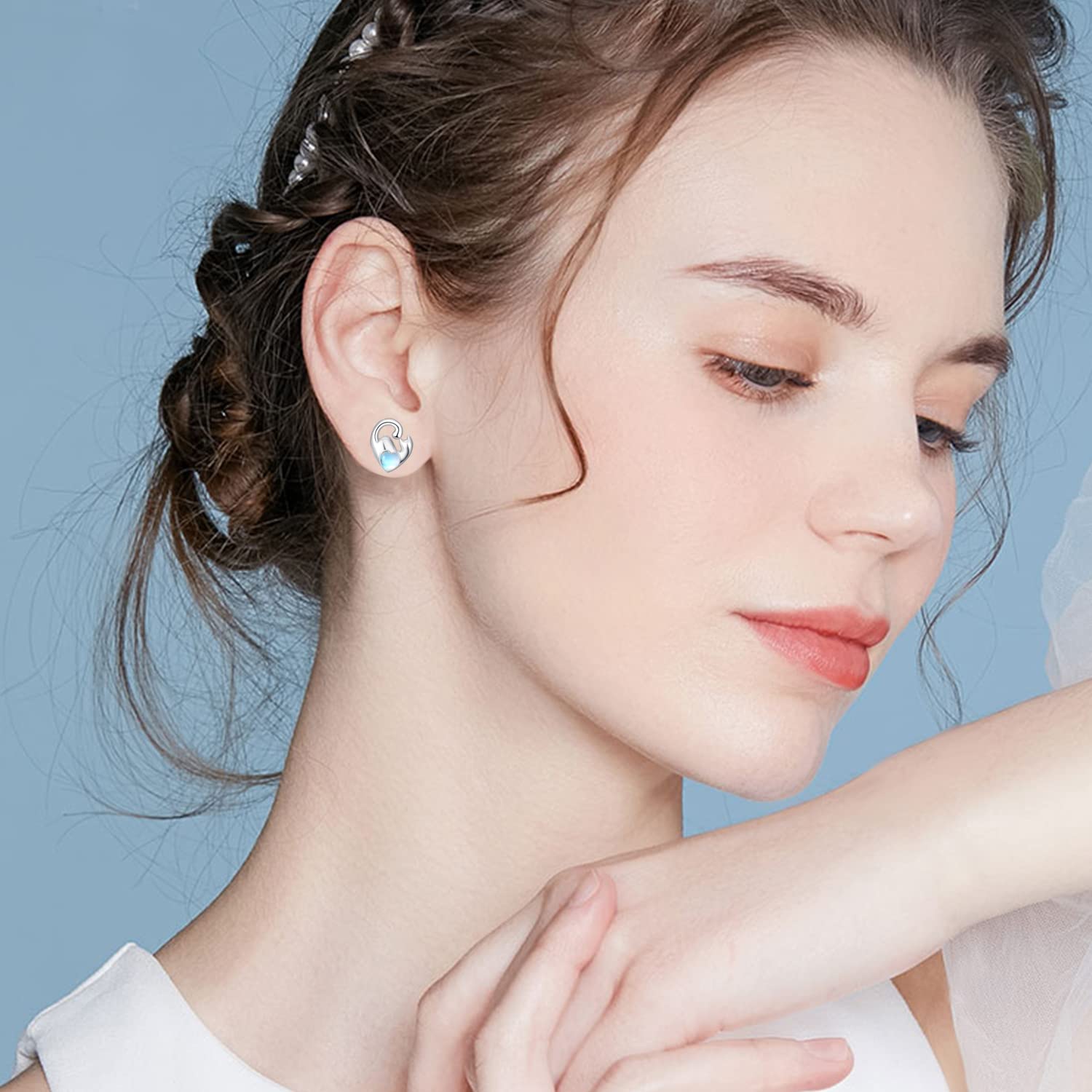 DreamBoat Sterling Silver Cat Stud Earrings for Women - Cute Kitten & Moonstone Heart Jewelry - Perfect Gift for Cat Lovers & Animal Jewelry Enthusiasts - Ideal for Casual Wear, Date Nights & Special Occasions