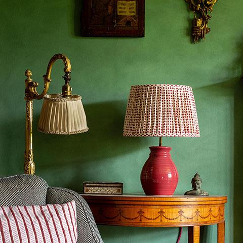 Large Pleated Seed Iron Lampshade - Elegant Home Decor for Living Room, Bedroom & Office Lighting