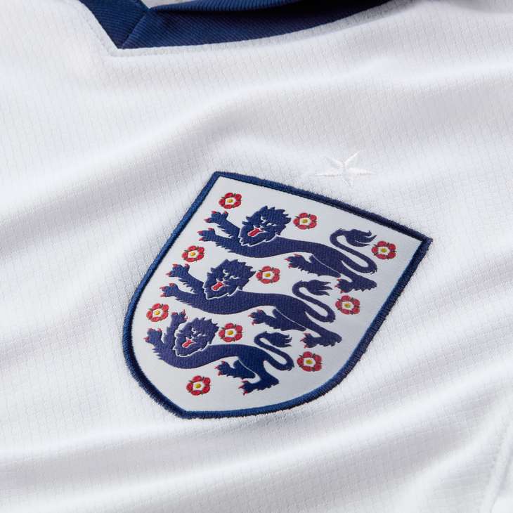 Nike 2024/25 England Home Men's Football Jersey - Authentic Official Soccer Shirt for Fans & Players - Perfect for Matchdays, Training & Casual Wear