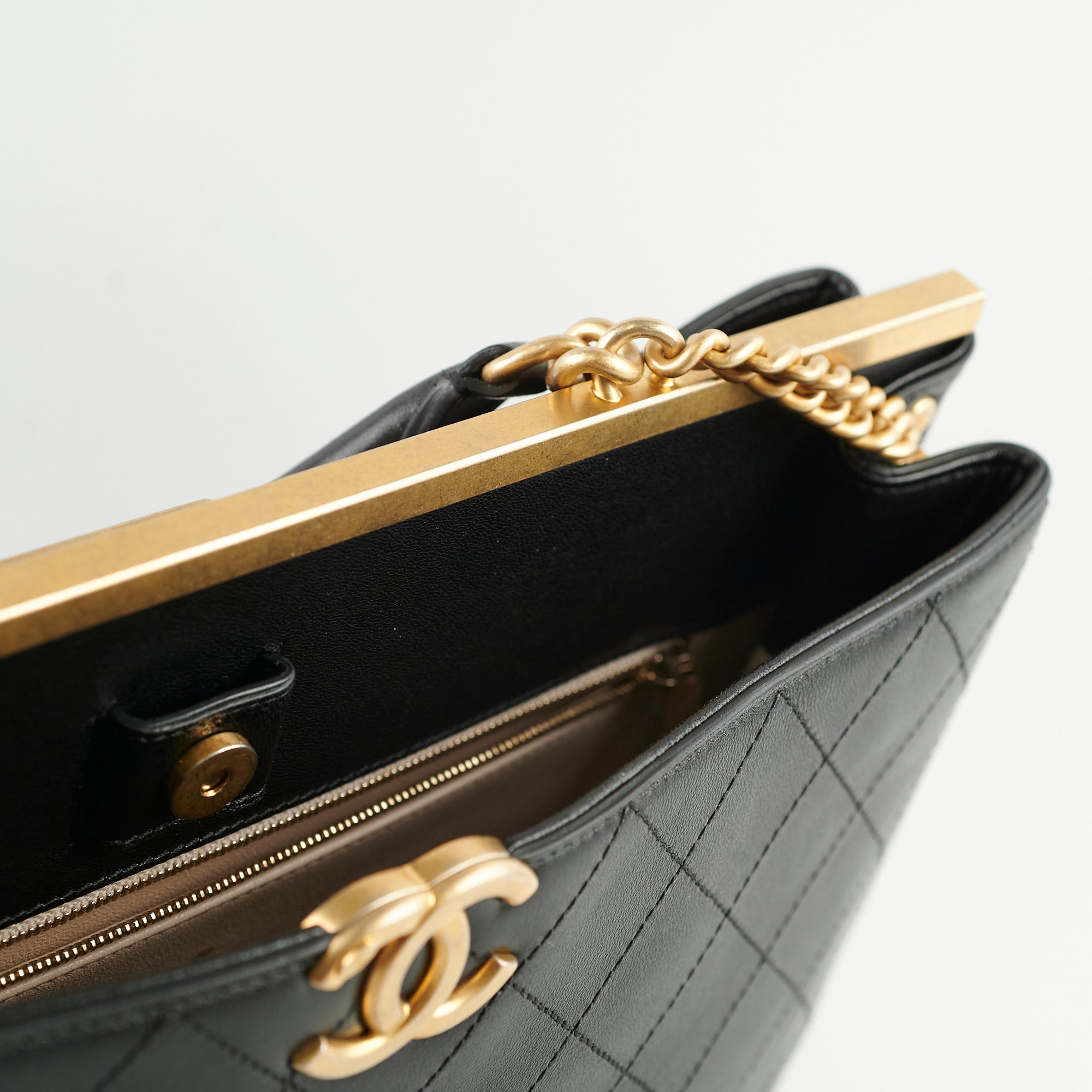 Chanel Coco Luxe Large Tote Bag - Genuine Calfskin Leather, Black, 25 Series - Perfect for Work, Travel & Luxury Everyday Use