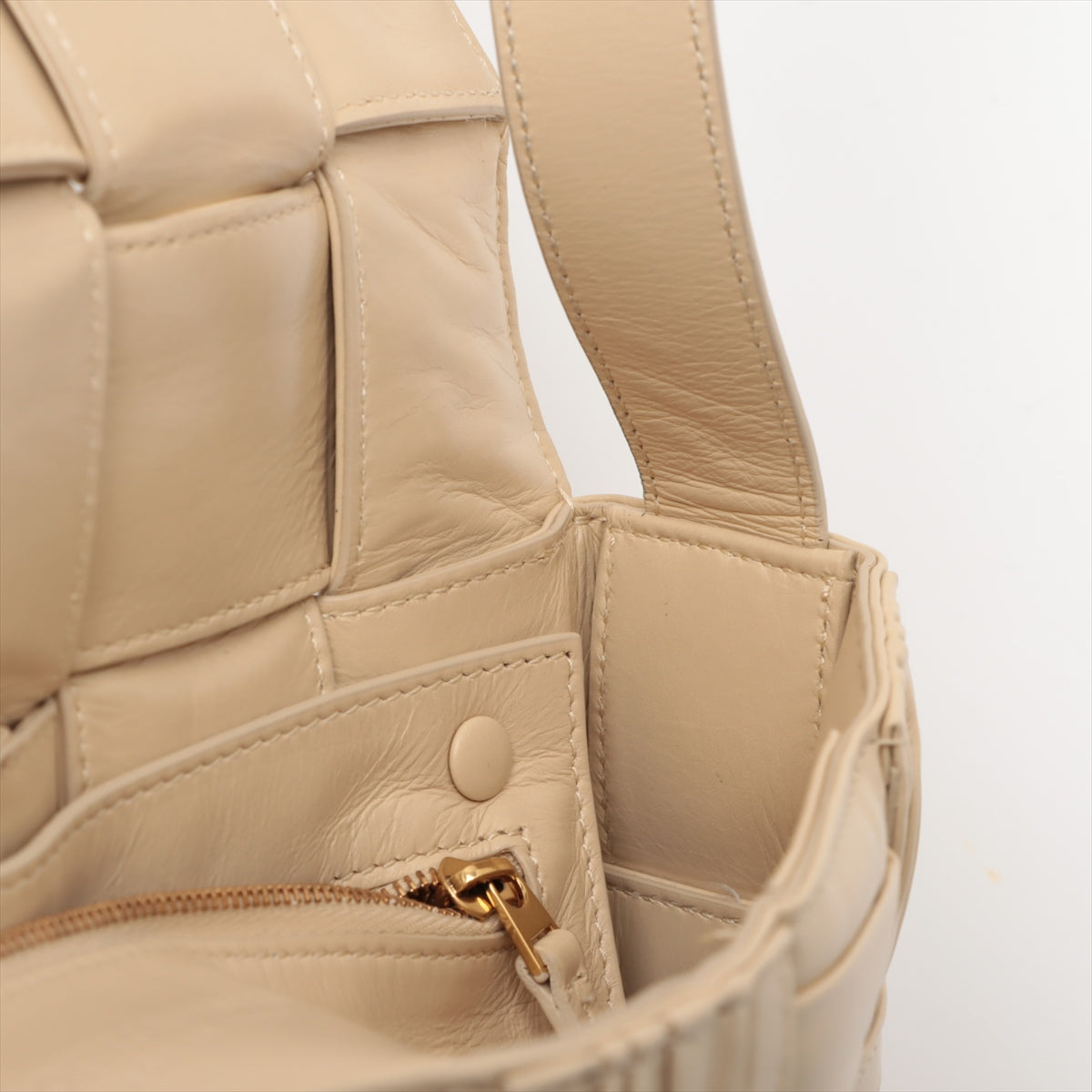 Bottega Veneta Maxi Intrecciato Cassette Leather Two-Way Shoulder Bag in Beige | Premium Designer Handbag for Women | Perfect for Work, Travel & Evening Events