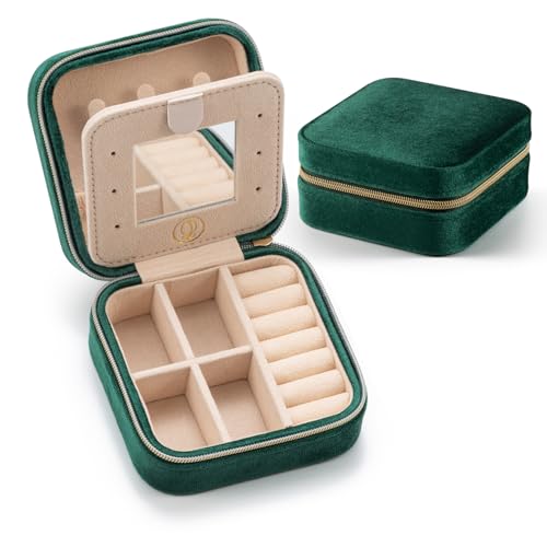 V1 - Velvet - Emerald Green