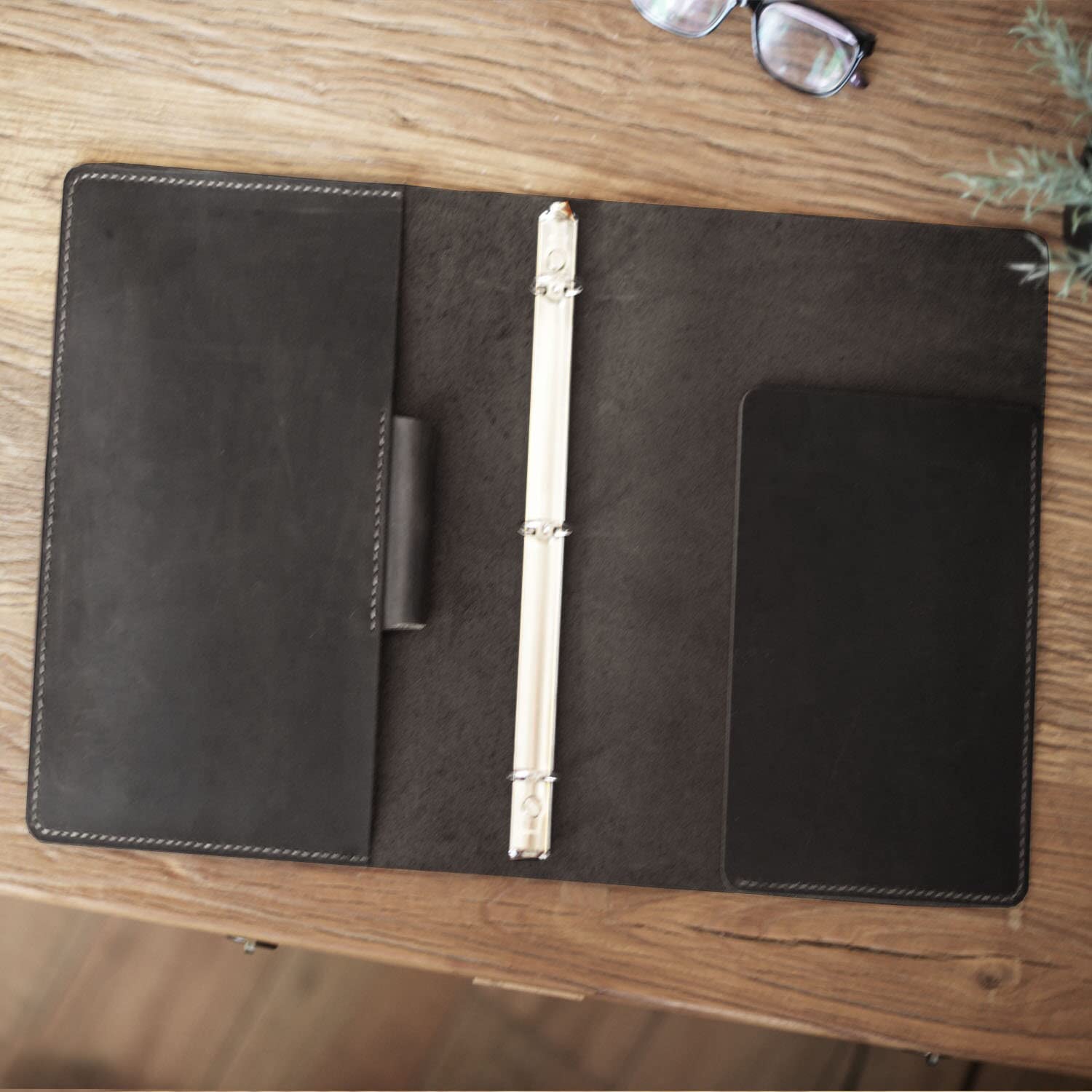 Premium Distressed Black Leather 3-Ring Binder Cover for 8.5 x 11 Refill Paper - Professional Portfolio Organizer for Office, School & Business Meetings