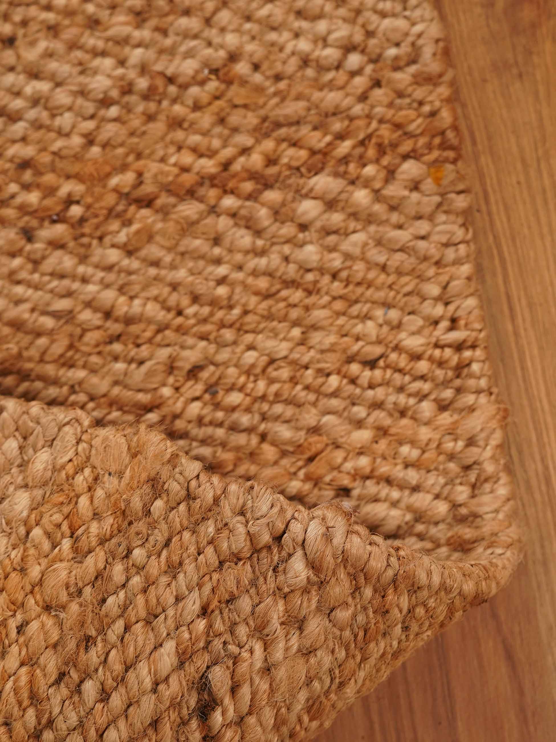 Classic Handwoven Jute Braided Rug - Natural Fiber Floor Mat for Living Room, Bedroom, or Entryway - Eco-Friendly Home Decor