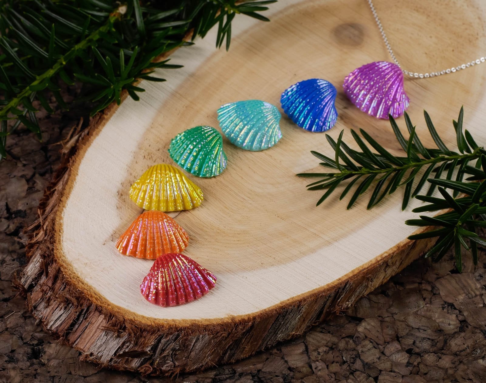 Chakra Shell Crystal Necklace - Handmade Mermaid Pendant Necklace for Women, Boho Beach Jewelry, Spiritual Healing & Meditation Accessory - Perfect for Yoga, Gift Giving & Summer Fashion
