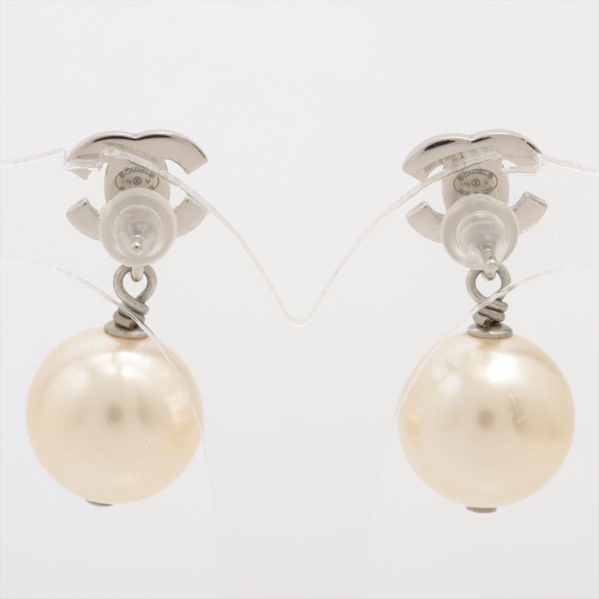 Chanel CC Pearl Drop Earrings Silver - Fashion Costume Jewelry for Women | Elegant Party & Wedding Accessories