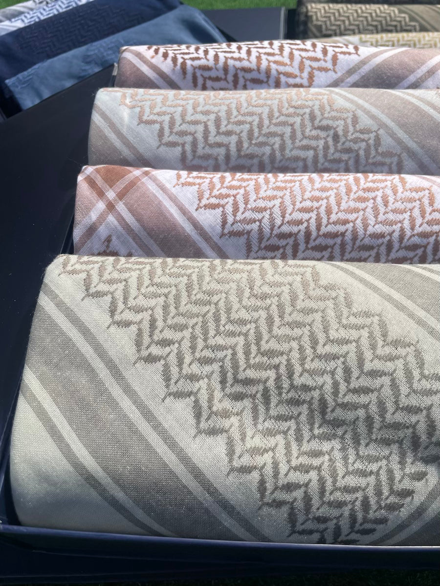Golden Oasis Premium Shemagh & Keffiyeh Scarf Set - Limited Edition Arab Headwear for Men & Women - Perfect for Desert Travel, Outdoor Adventures & Fashion Accessories