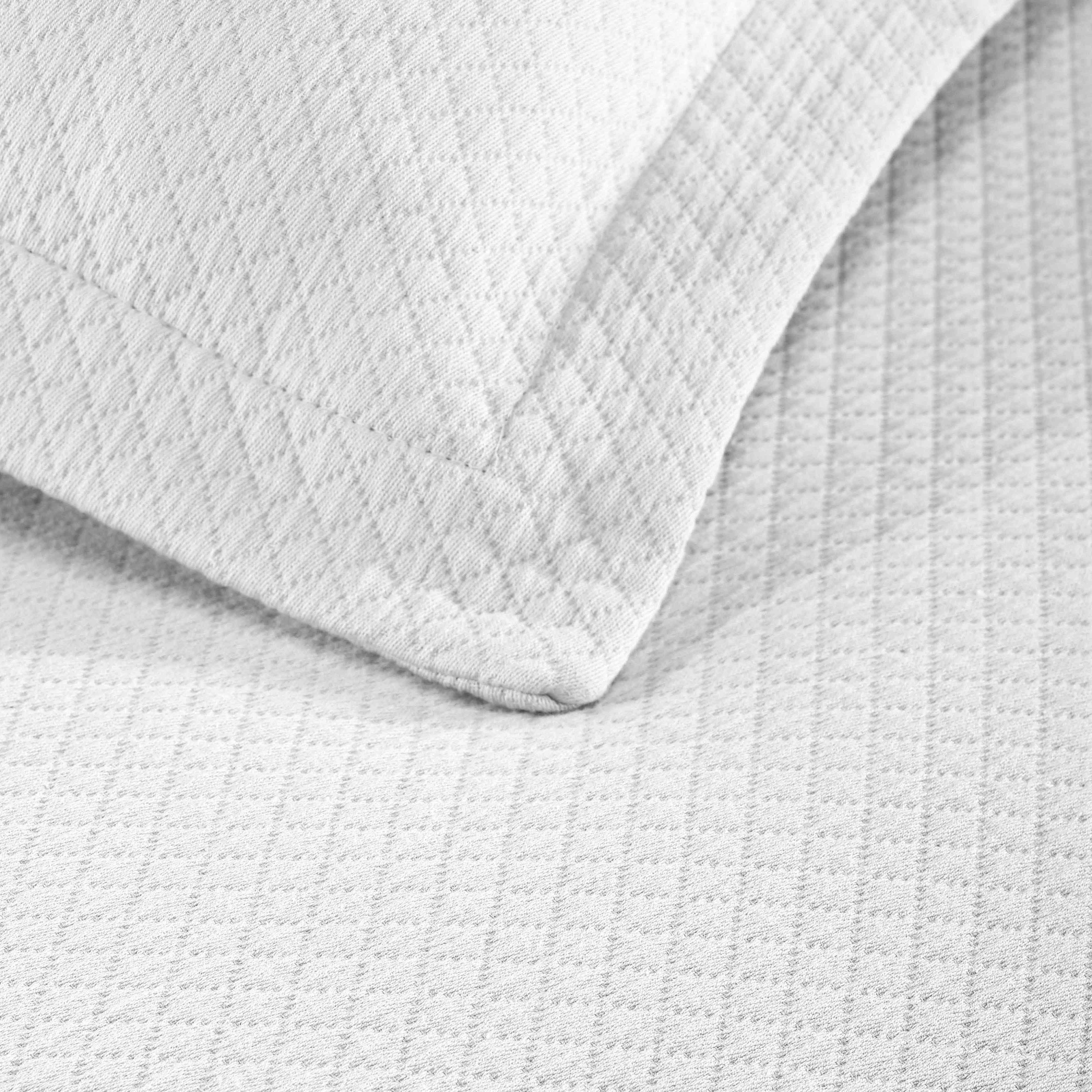 Luxury Jacquard Matelassé Cotton Diamond Solitaire Bedspread Set - Queen Size Bedding Coverlet for Master Bedroom, Guest Room & Hotel Decor