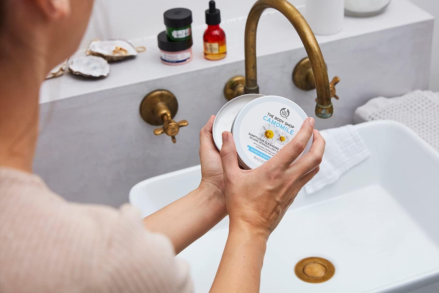 The Body Shop Camomile Sumptuous Cleansing Butter - 2.7 Oz / 80ml - Gentle Makeup Remover & Deep Cleanser for Sensitive Skin - Perfect for Nighttime Skincare Routine & Travel Essentials