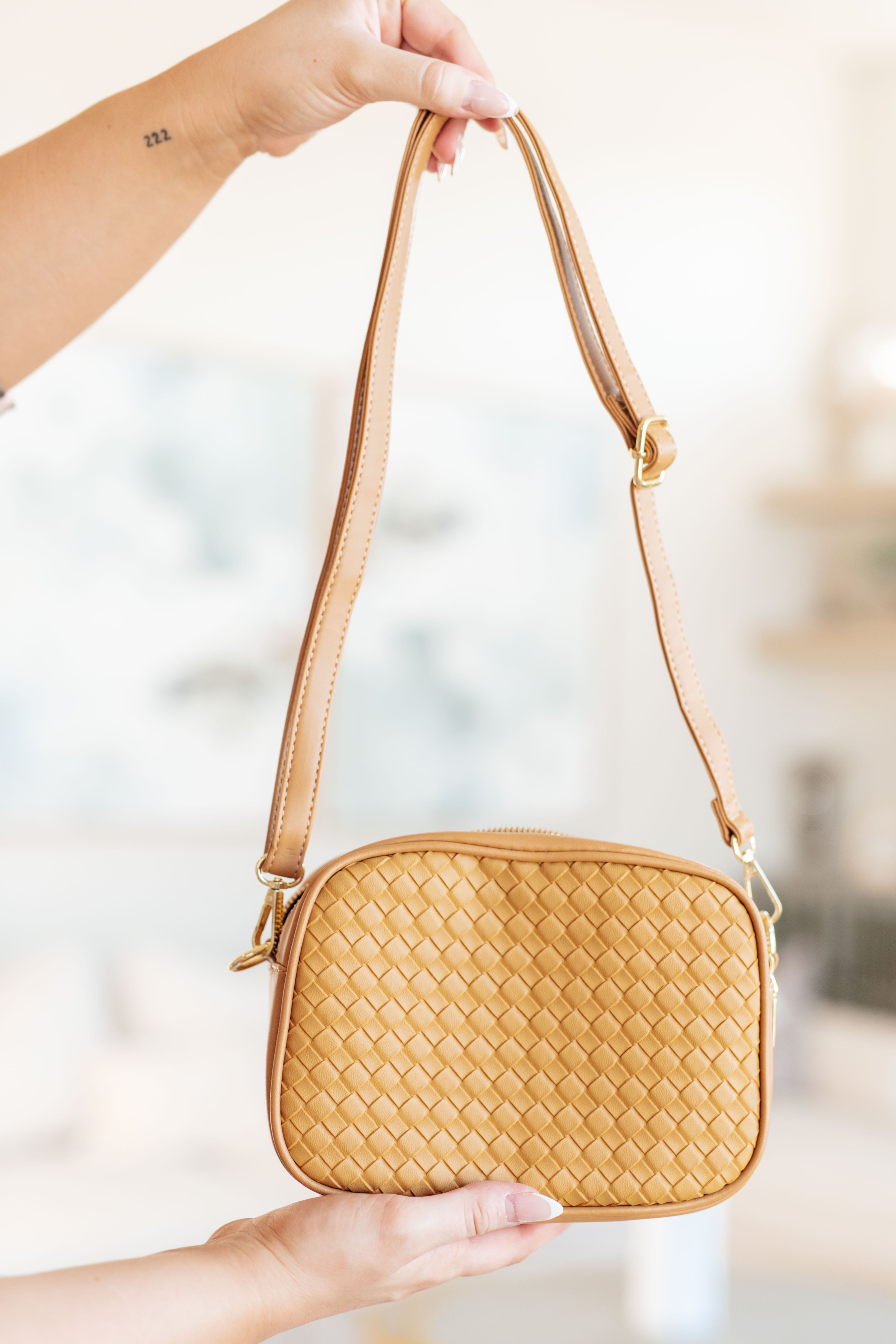 Golden Hour Crossbody Bag for Women - Stylish & Lightweight Shoulder Purse - Perfect for Travel, Shopping & Everyday Use