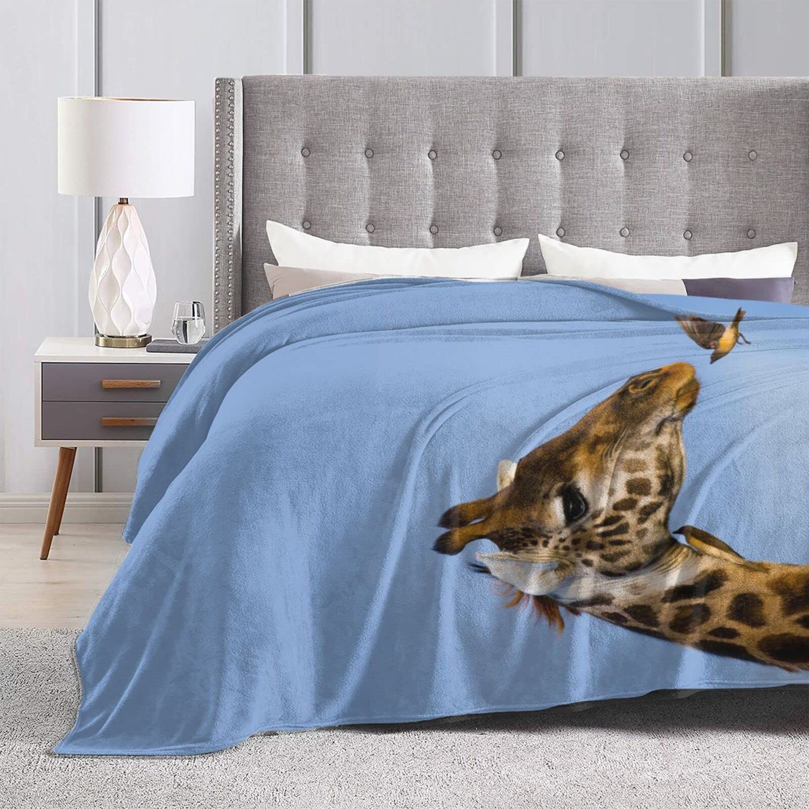 Soft Flannel Fleece Giraffe Print Throw Blanket 80x60 Inches - Cozy Animal Blanket for Couch, Bed & Air Conditioning - Perfect for Kids, Adults & Home Decor