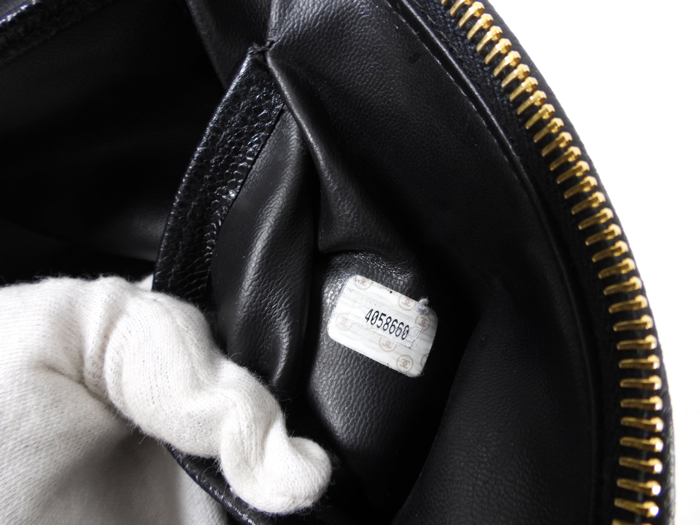 Chanel Vintage 1996 Black Caviar Leather CC Vanity Shoulder Bag - Luxury Crossbody Purse for Women, Perfect for Evening Parties & Date Nights