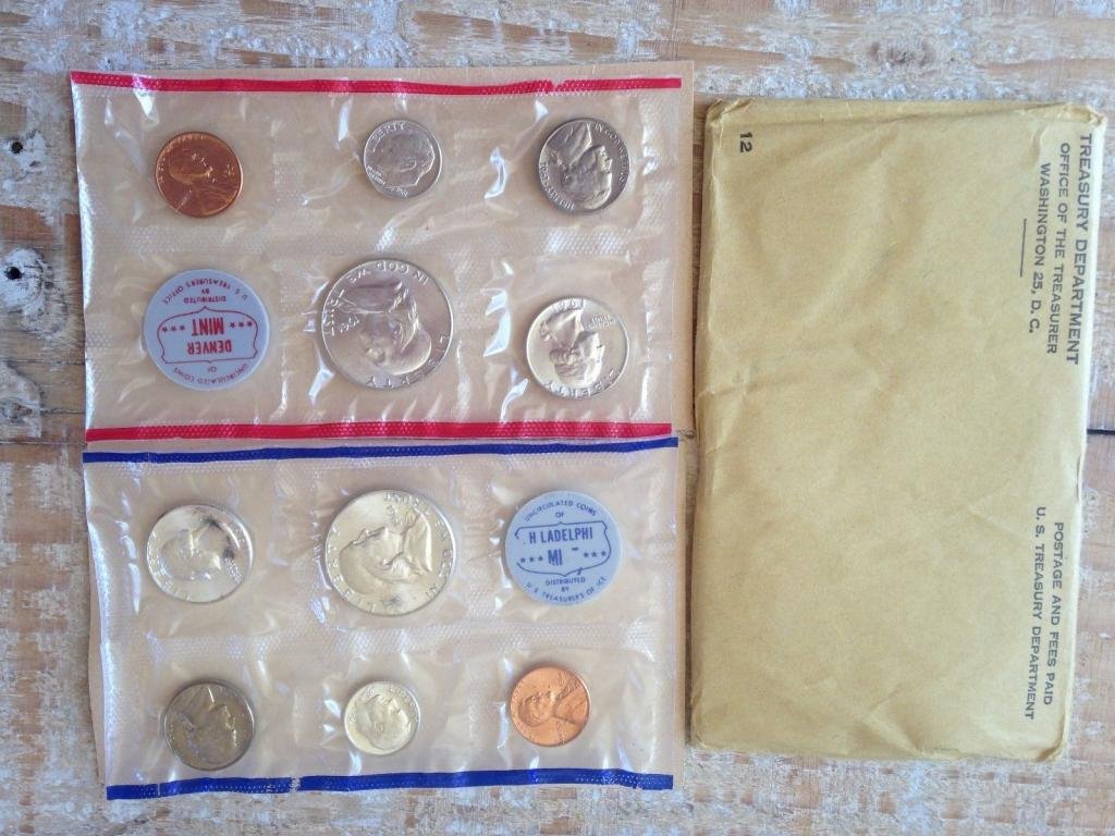 1961 US Mint Coin Set - Uncirculated Condition - Perfect for Coin Collectors & History Enthusiasts | Great Gift for Birthdays, Anniversaries & Special Occasions