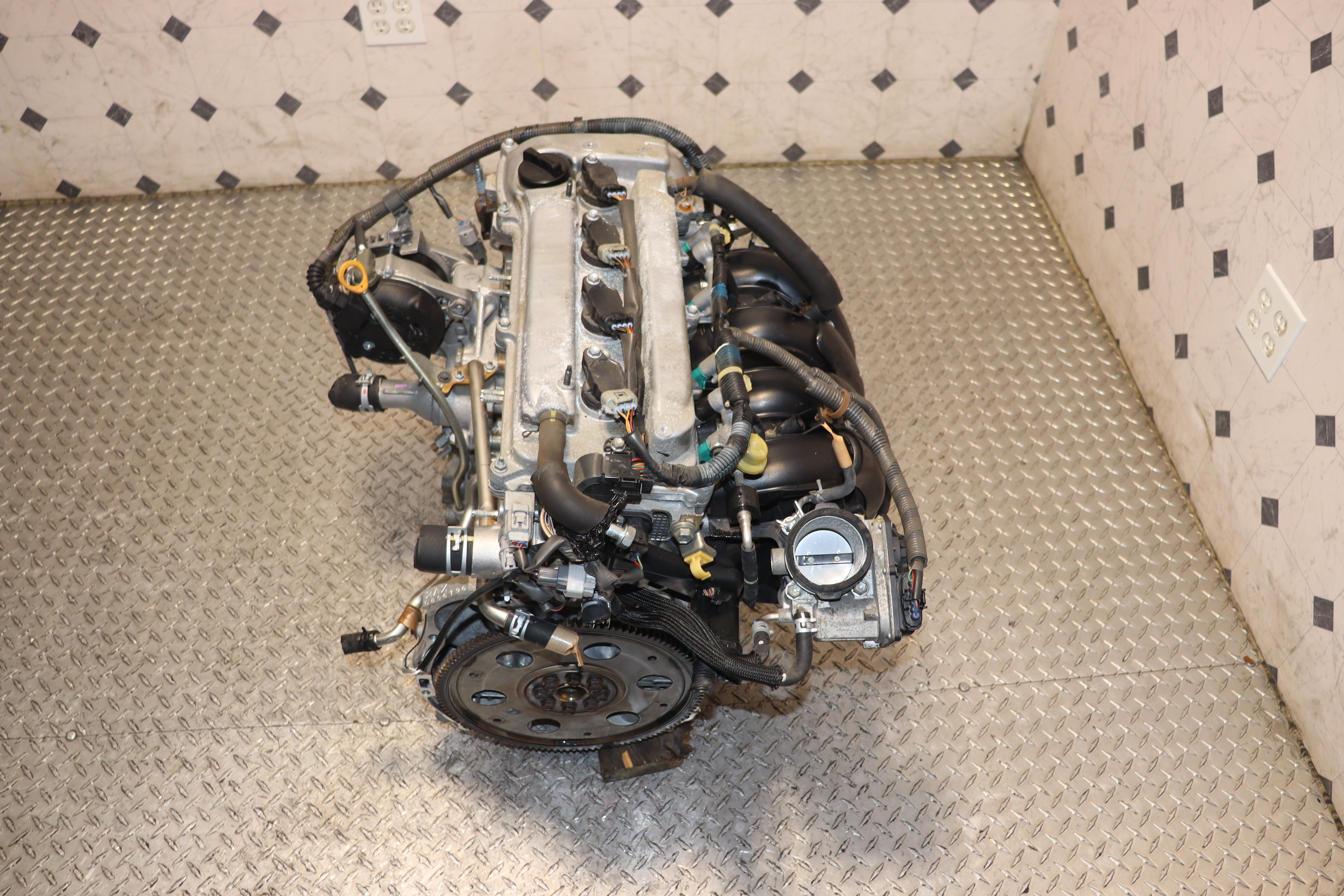 JDM 2AZ-FE 2.4L DOHC VVTI Engine for 2008-2015 Scion xB - High Performance Replacement Engine for Smooth Driving & Daily Commutes