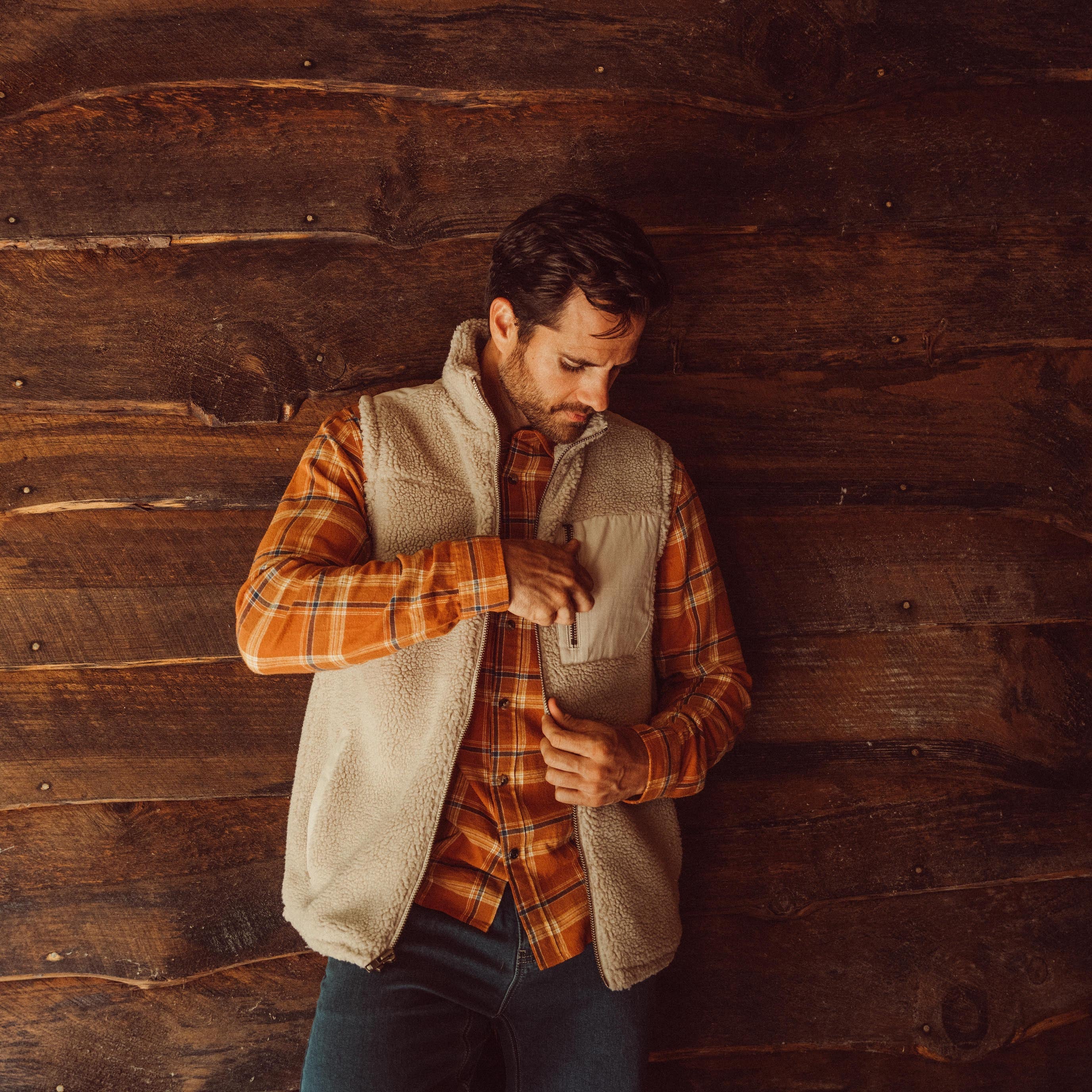 Men's Classic Fit Forge Vest - Lightweight & Stylish for Outdoor Adventures, Casual Wear & Layering