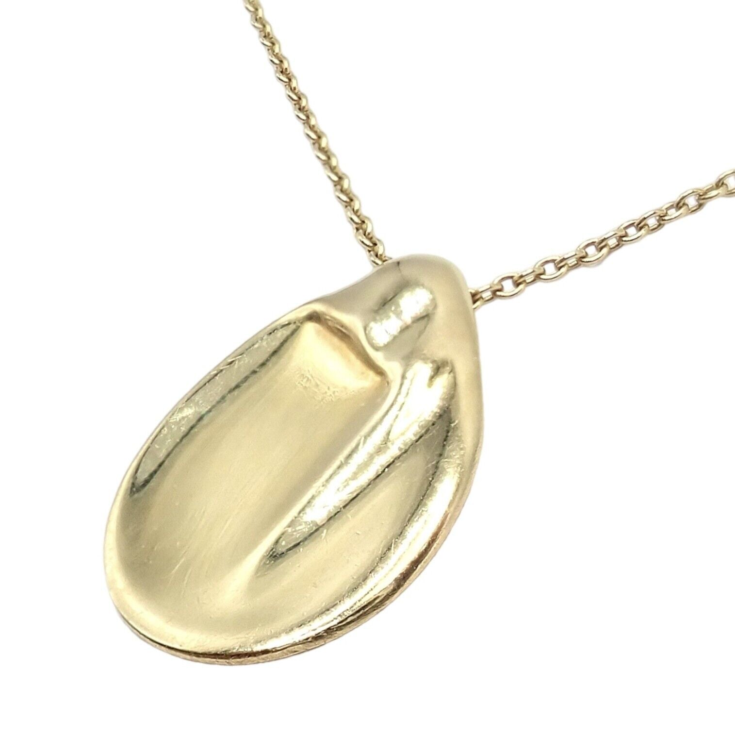 Tiffany & Co Peretti 18k Yellow Gold Madonna Pendant Necklace with Sweet Mini Chain - Elegant Jewelry Gift for Women, Perfect for Weddings, Anniversaries & Special Occasions
