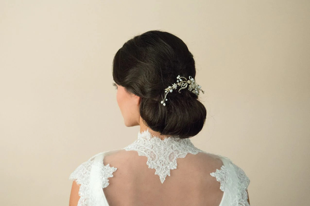 Ivory & Co Gold Pearl Scroll Bridal Hair Comb - Elegant Wedding Hair Accessory for Brides, Bridesmaids, and Special Occasions