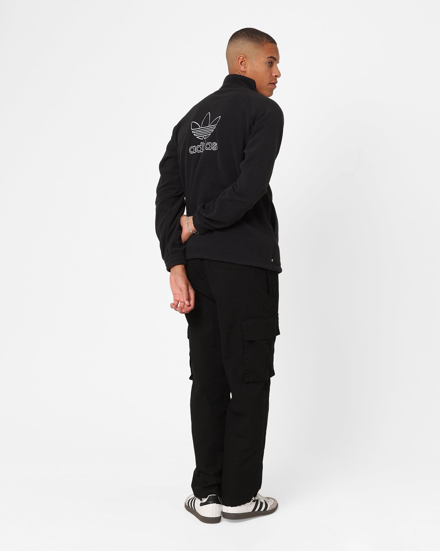 Adidas Adicolor Trefoil Teddy Fleece Jacket for Men & Women - Soft Warm Winter Coat with Classic Logo - Perfect for Outdoor Activities, Casual Wear & Street Style Fashion