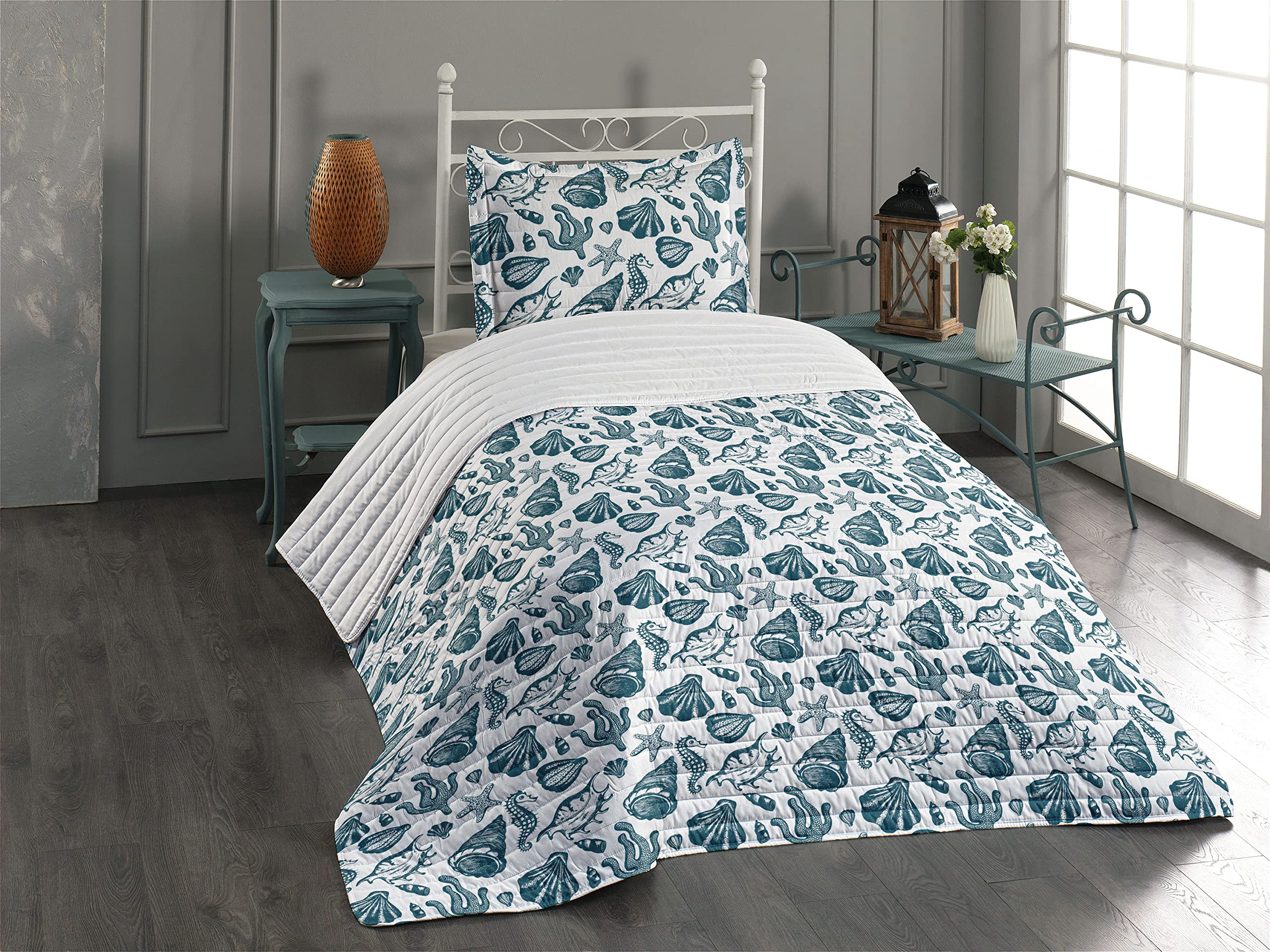 Ambesonne Marine Microfiber Bedspread Set - Vintage Nautical Sketch Design with Seashells, Seahorses & Starfish - Soft Twin Size Bedding Set Includes Pillow Sham & Comforter in White & Dark Teal - Perfect for Coastal Themed Bedrooms, Guest Rooms & Beach House Decor
