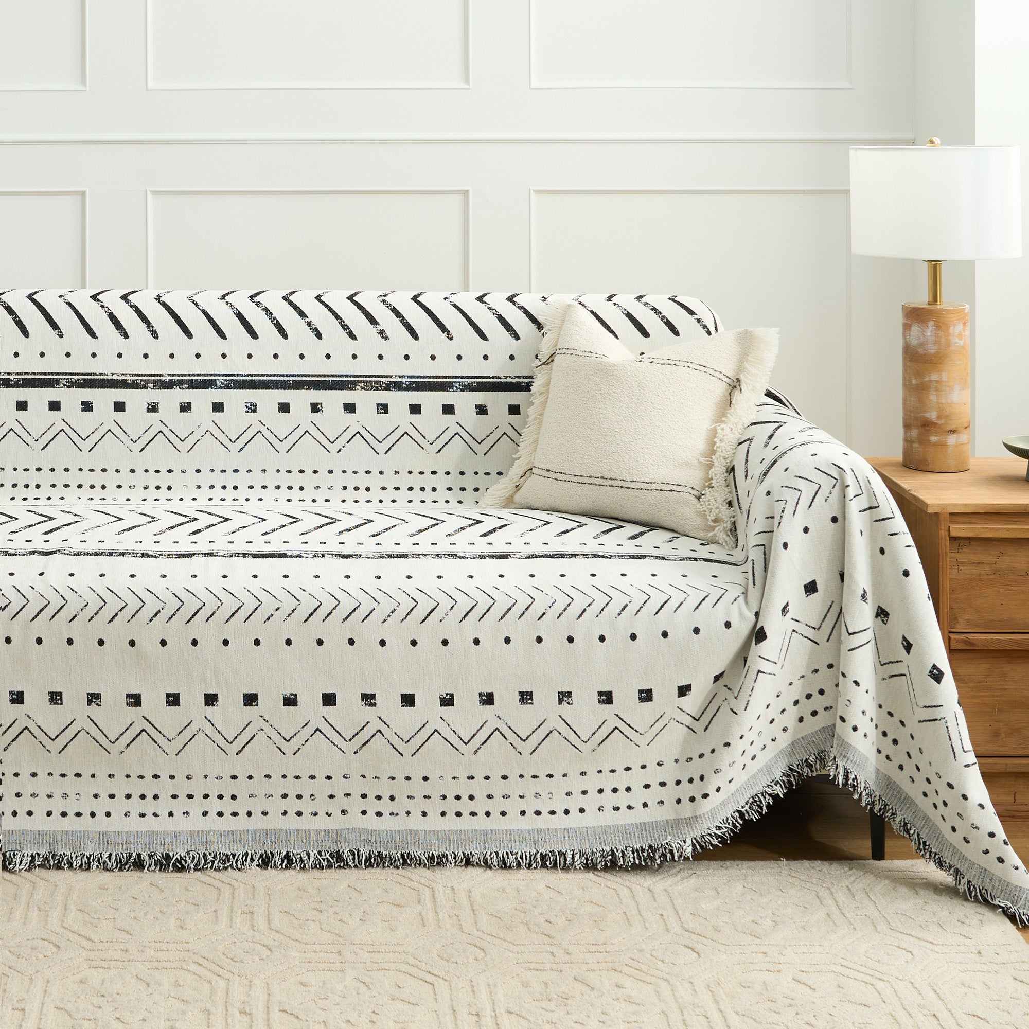 Tribal Noir Reversible Sofa Cover - Stretchable Couch Slipcover for 3-Seater Couches | Perfect for Living Room Decor, Pet Protection & Furniture Refresh