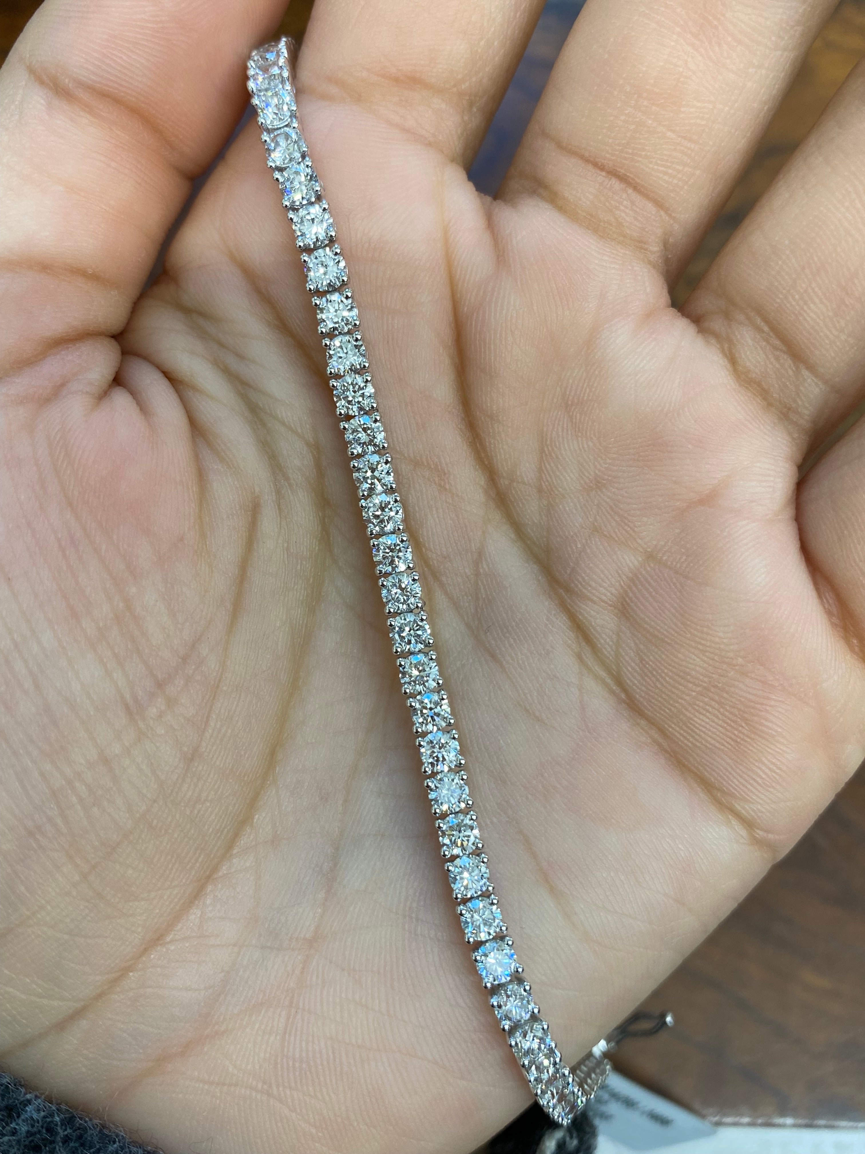 7.13 CT Lab-Created Tennis Bracelet for Women - 7 Inches Stretchable Crystal Bracelet for Daily Wear, Parties & Special Occasions