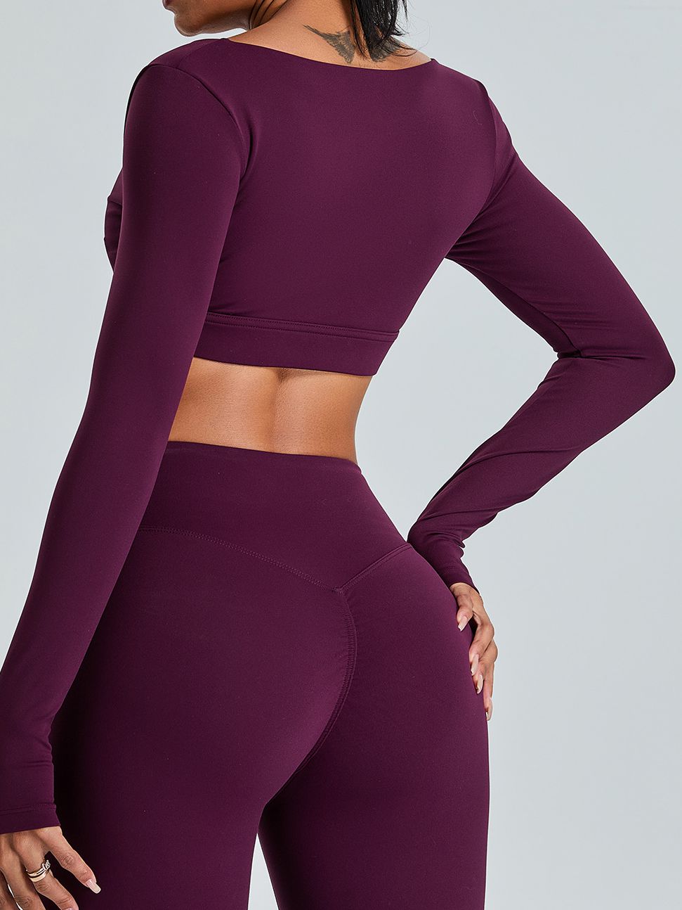 ZASUWA Women's Solid Color V-Neck Stretchy Fitted Long Sleeve T-Shirt for Casual Wear, Work & Layering