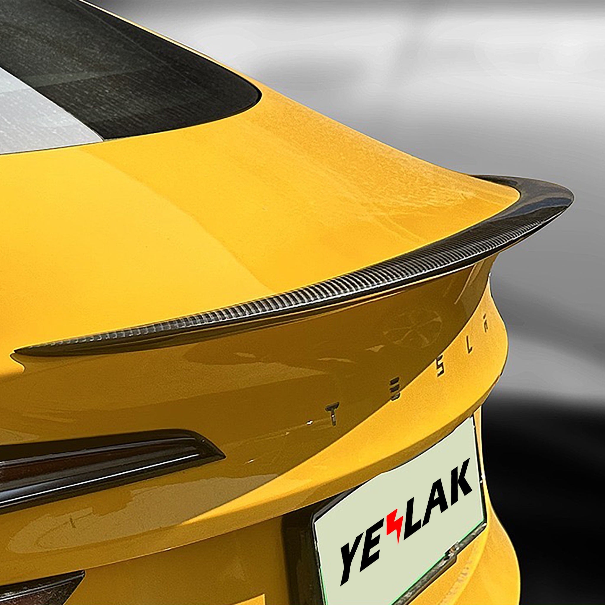 Premium Real Carbon Fiber Spoiler for Tesla Model 3 (2024+) Highland Edition - Performance Style Rear Wing - Enhances Aerodynamics & Sporty Look for Street Racing & Car Shows