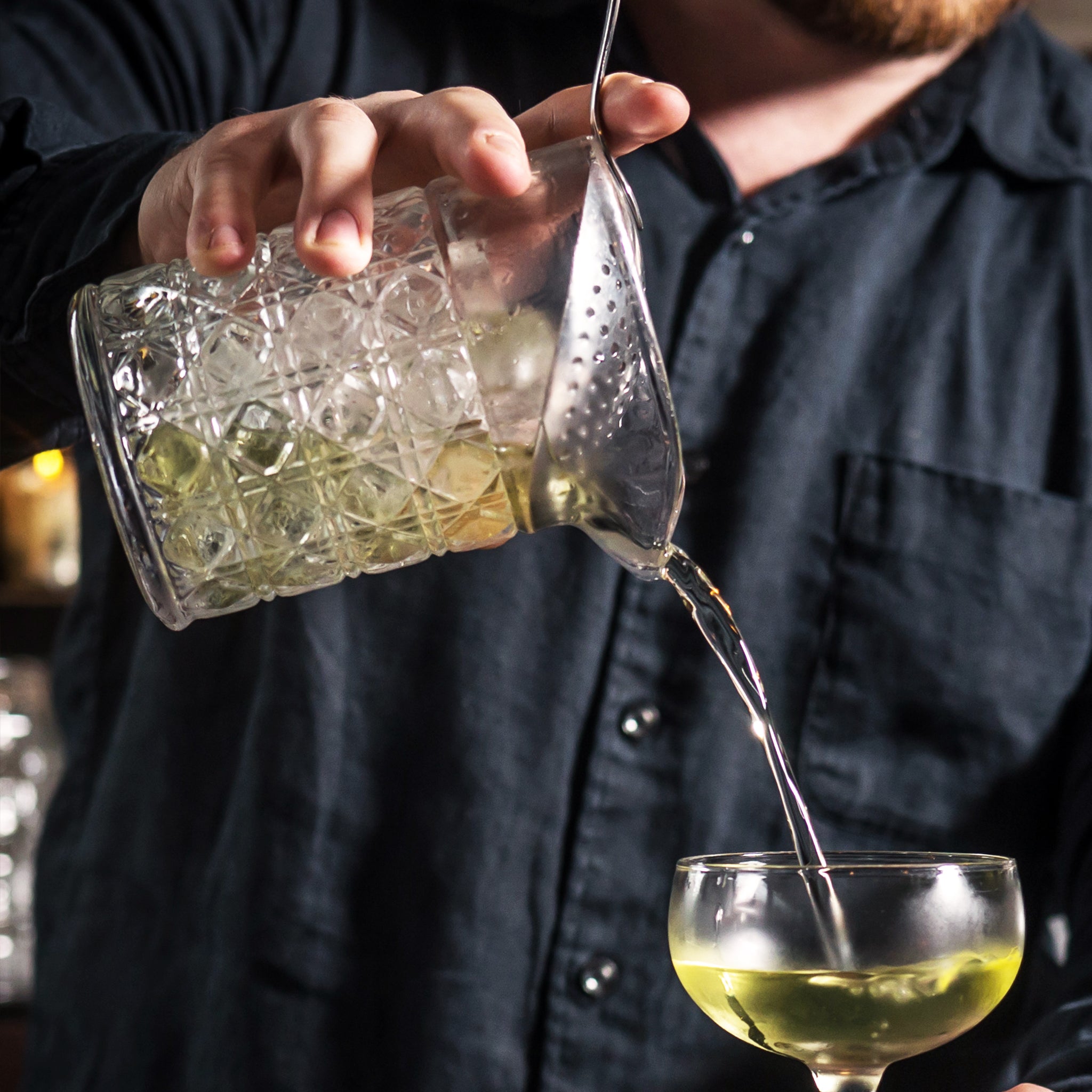 SOKATA™ 500ml (17oz) Mixing Glass - Premium Cocktail Mixing Glass for Bartenders, Home Bars & Cocktail Enthusiasts - Perfect for Mixing Martinis, Old Fashioned & Craft Cocktails