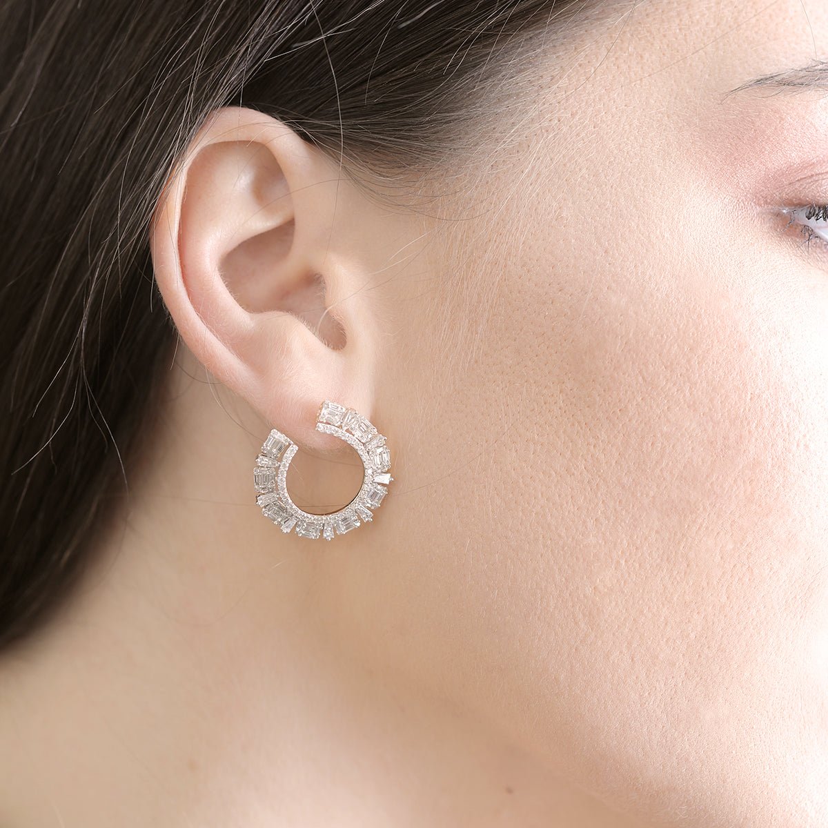 18K White Gold Diamond Fashion Cuff Earrings for Women - Elegant Statement Jewelry for Parties, Weddings & Special Occasions