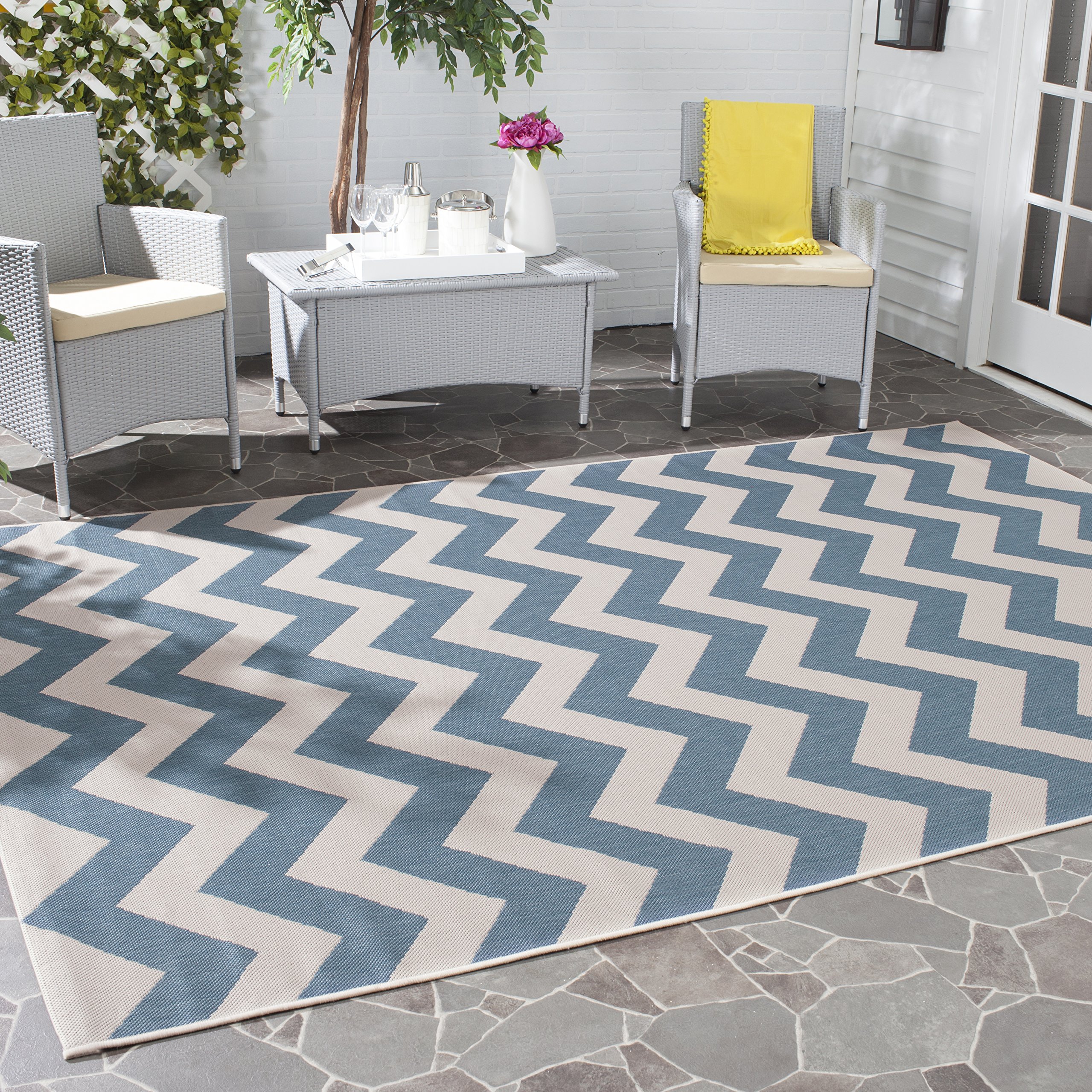 SAFAVIEH Courtyard Collection 9' x 12' Blue & Beige Chevron Pattern Area Rug - Non-Shedding, Washable & Easy Care Indoor/Outdoor Rug for Living Room, Bedroom, Patio, Backyard, Mudroom (CY6244-243)