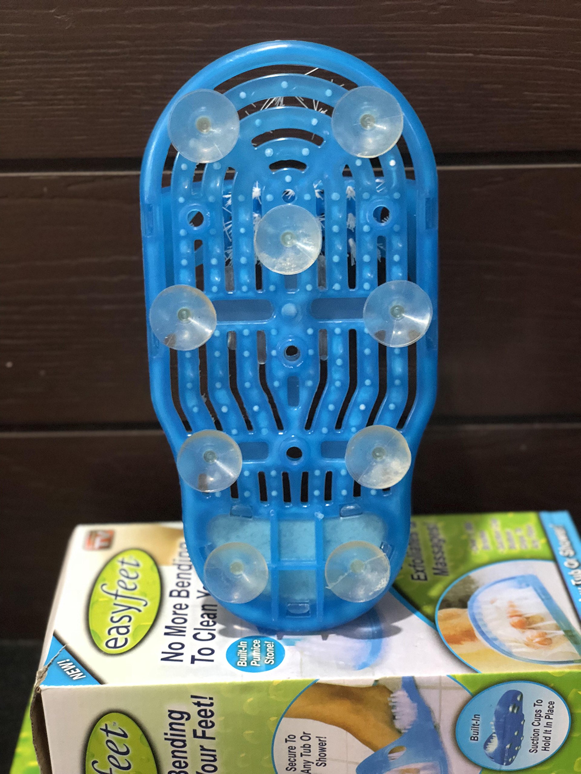 Xtore Foot Cleaning Shower Slippers with Suction Cups - Exfoliating Pumice Stone for Pedicure & Dead Skin Removal - Perfect for Bath, Spa & Home Foot Care (1 Pair)